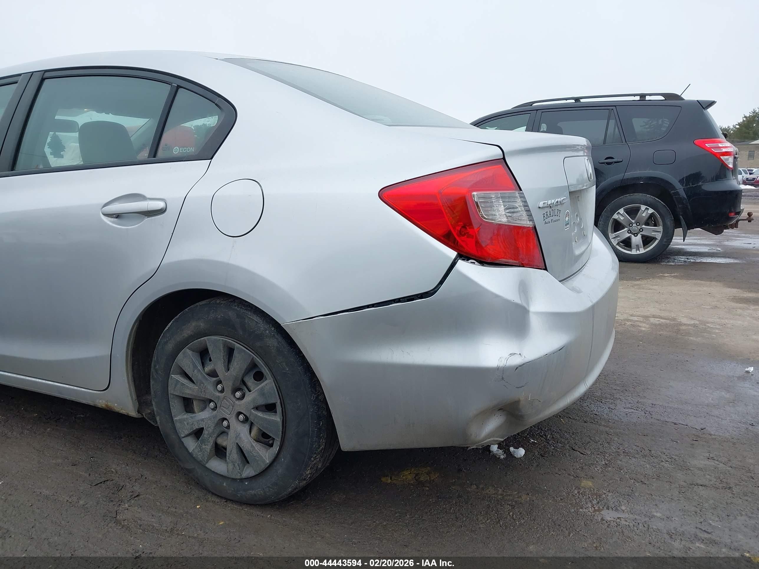 2012 Honda Civic Lx Silver vin: 2HGFB2F58CH592302
