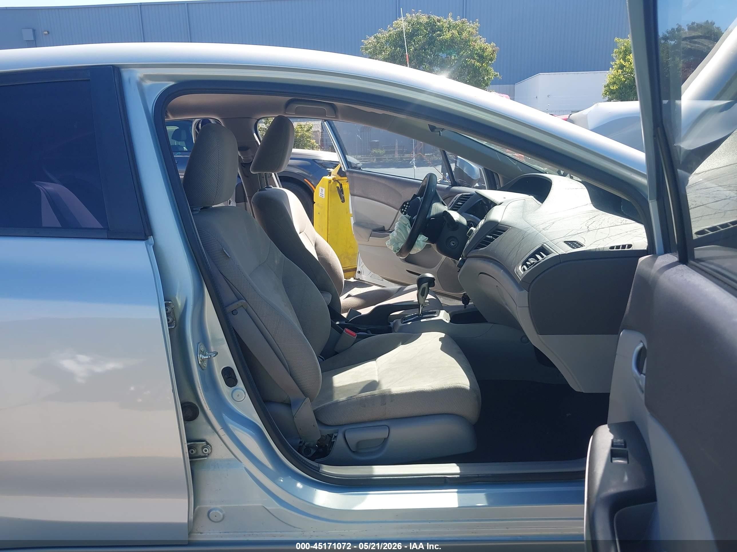 2012 Honda Civic Lx Blue vin: 2HGFB2F58CH595345