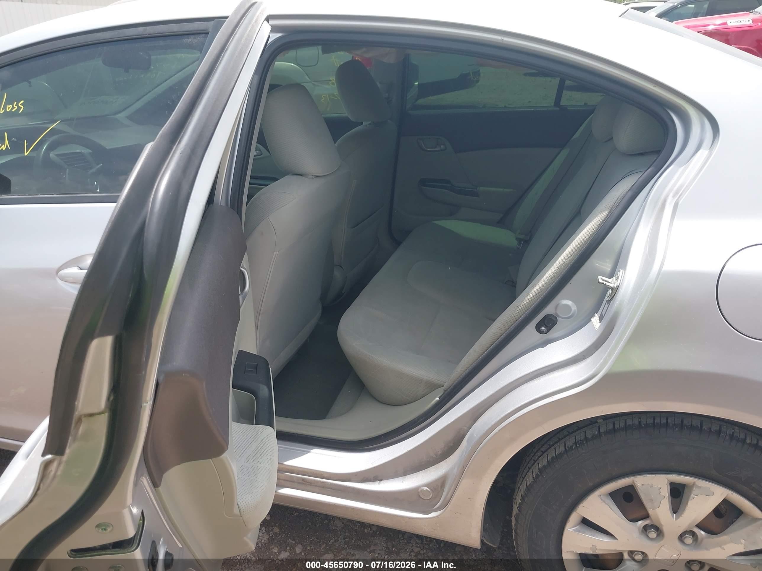 2012 Honda Civic Lx Silver vin: 2HGFB2F58CH595829