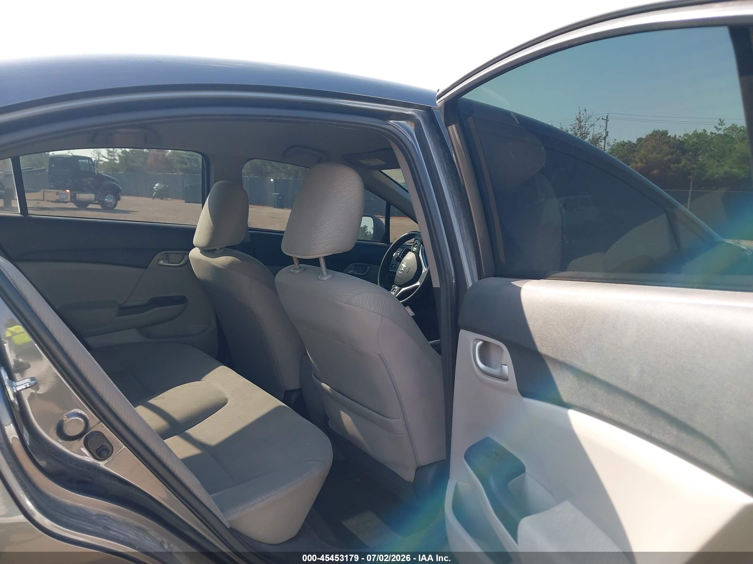 2013 Honda Civic Lx Серый vin: 2HGFB2F58DH565571