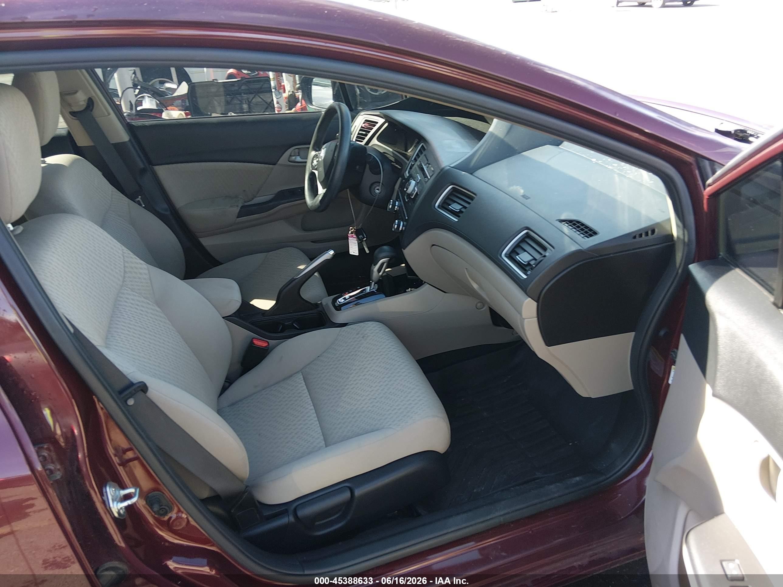 2015 Honda Civic Lx Burgundy vin: 2HGFB2F58FH531553