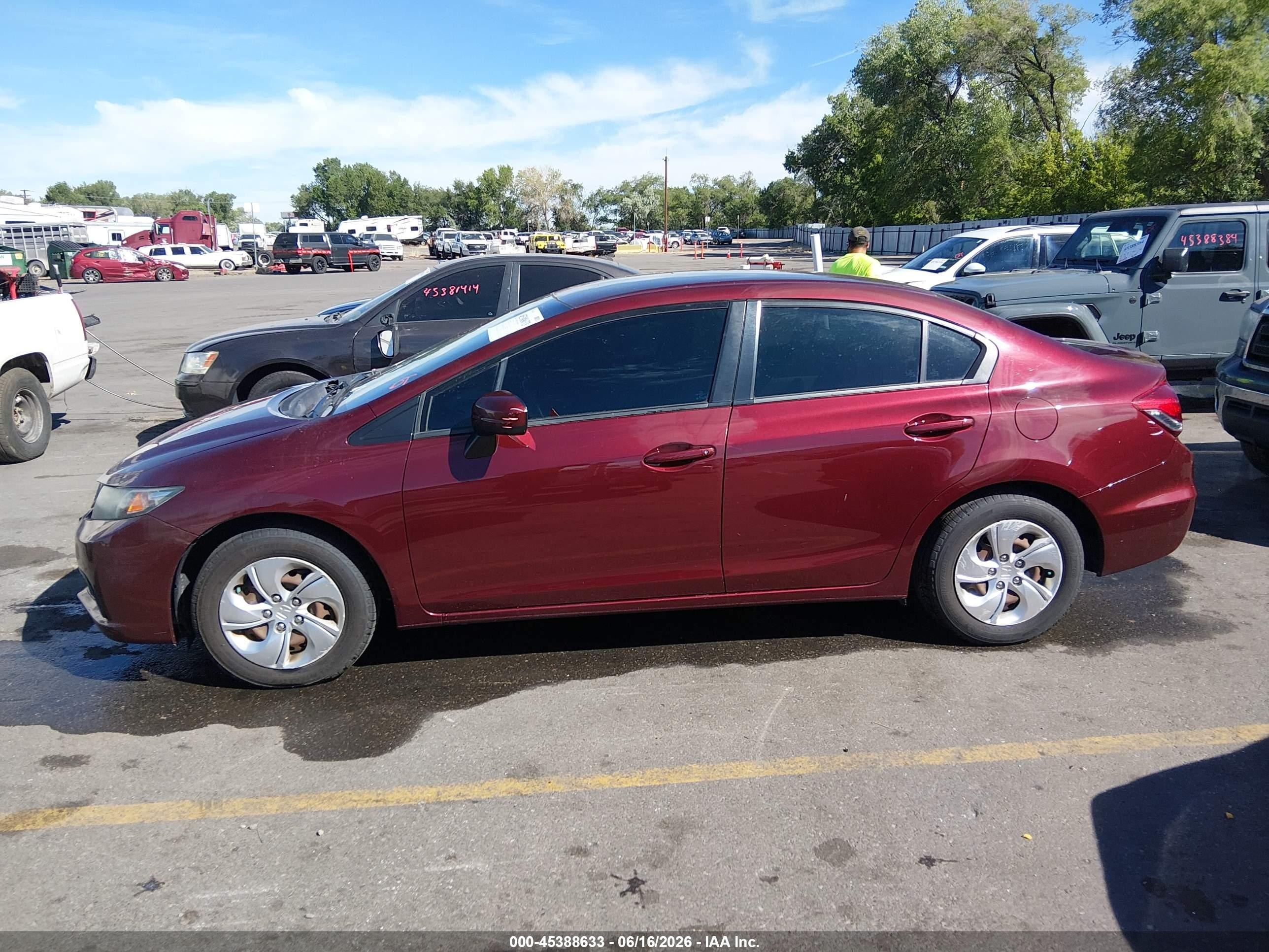 2015 Honda Civic Lx Burgundy vin: 2HGFB2F58FH531553