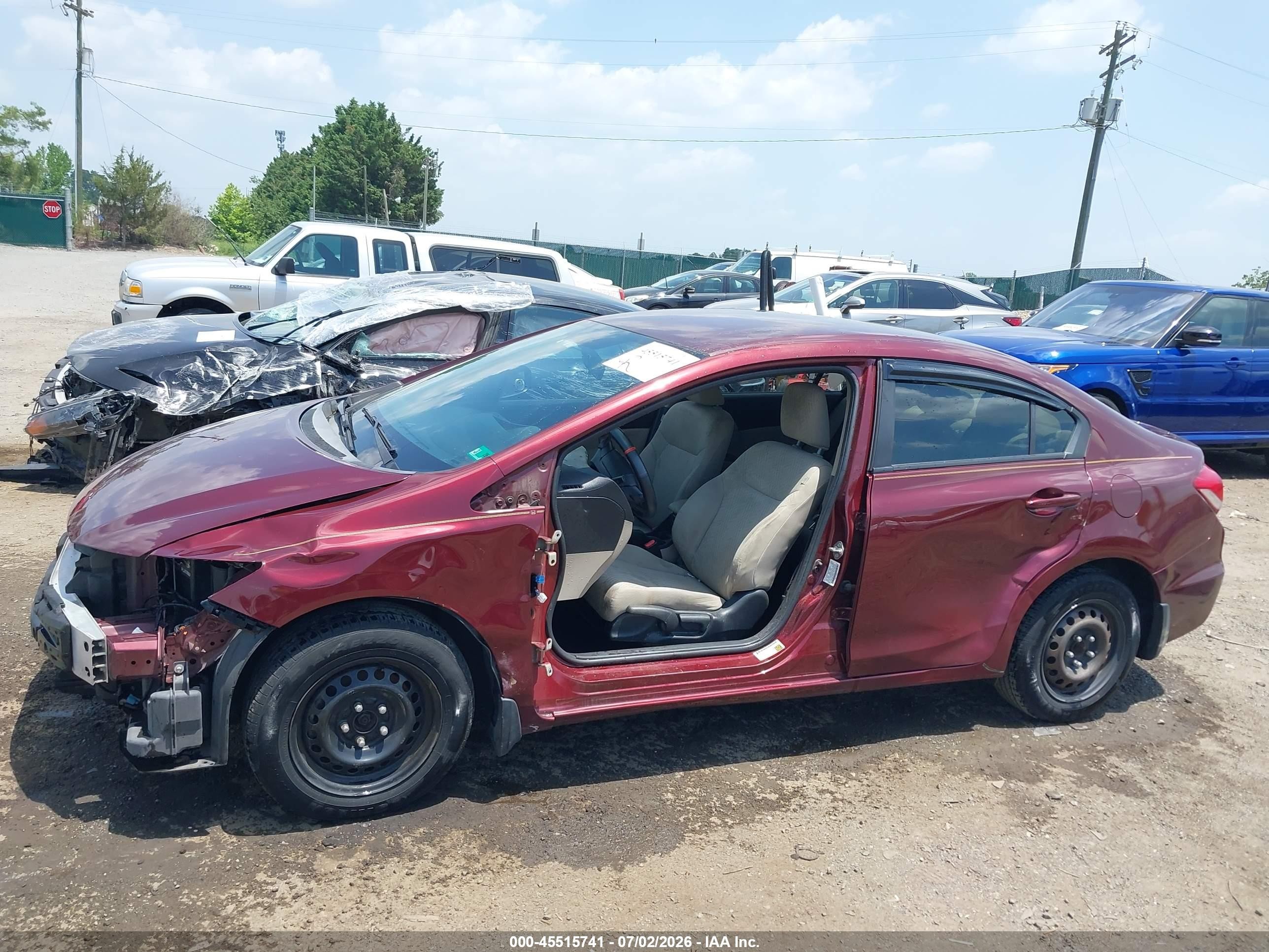 2015 Honda Civic Lx Burgundy vin: 2HGFB2F58FH540303