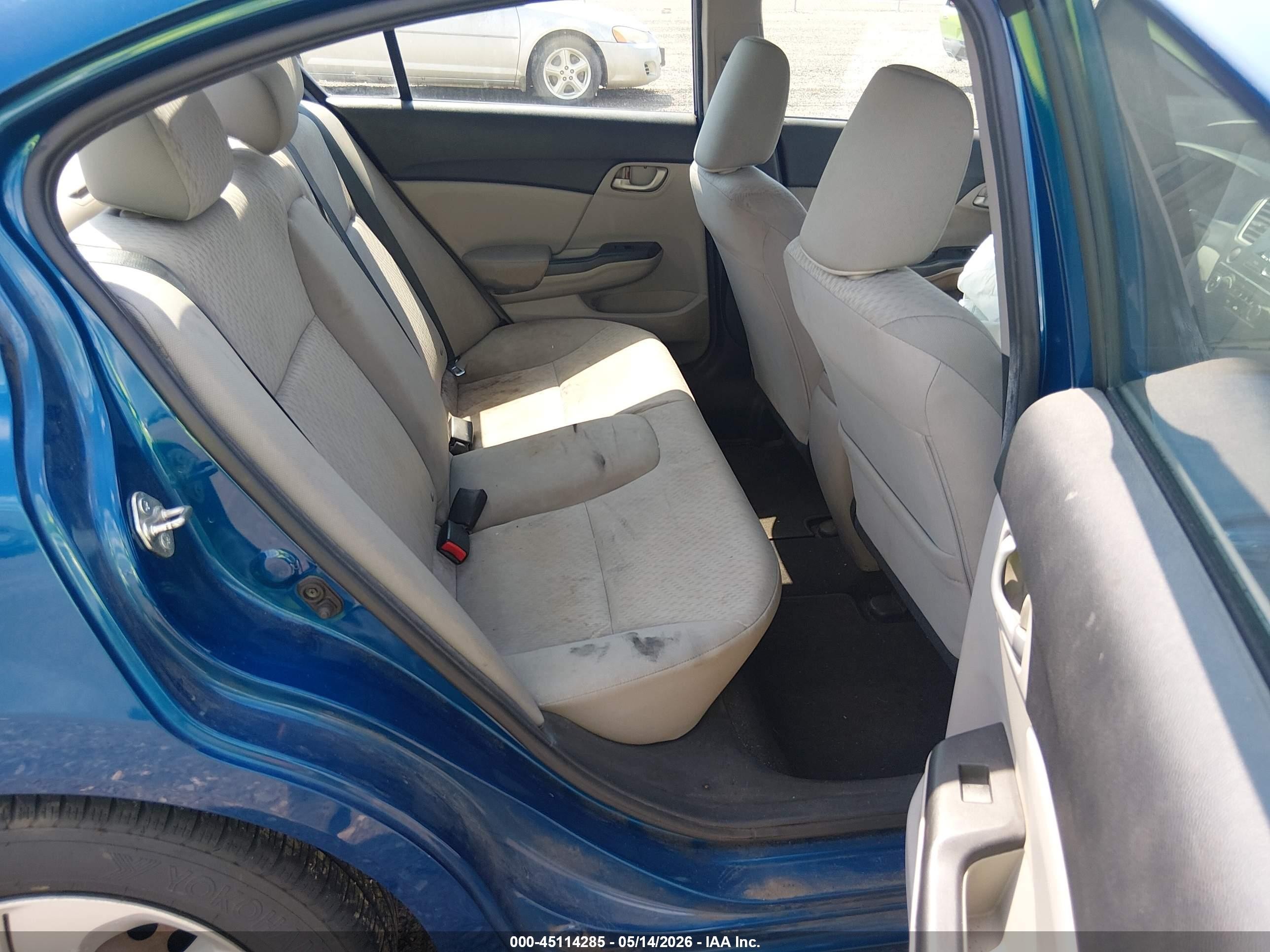 2015 Honda Civic Lx Синий vin: 2HGFB2F58FH546229