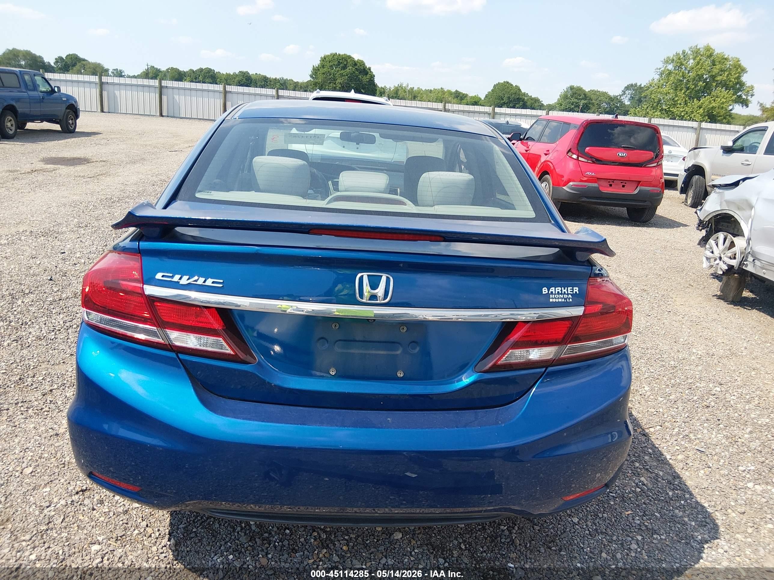 2015 Honda Civic Lx Синий vin: 2HGFB2F58FH546229