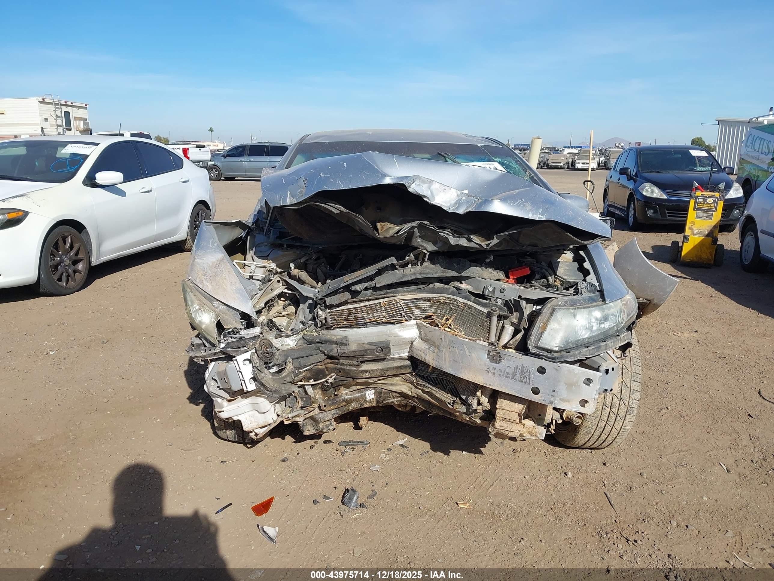 2015 Honda Civic Lx Серебряный vin: 2HGFB2F58FH560809