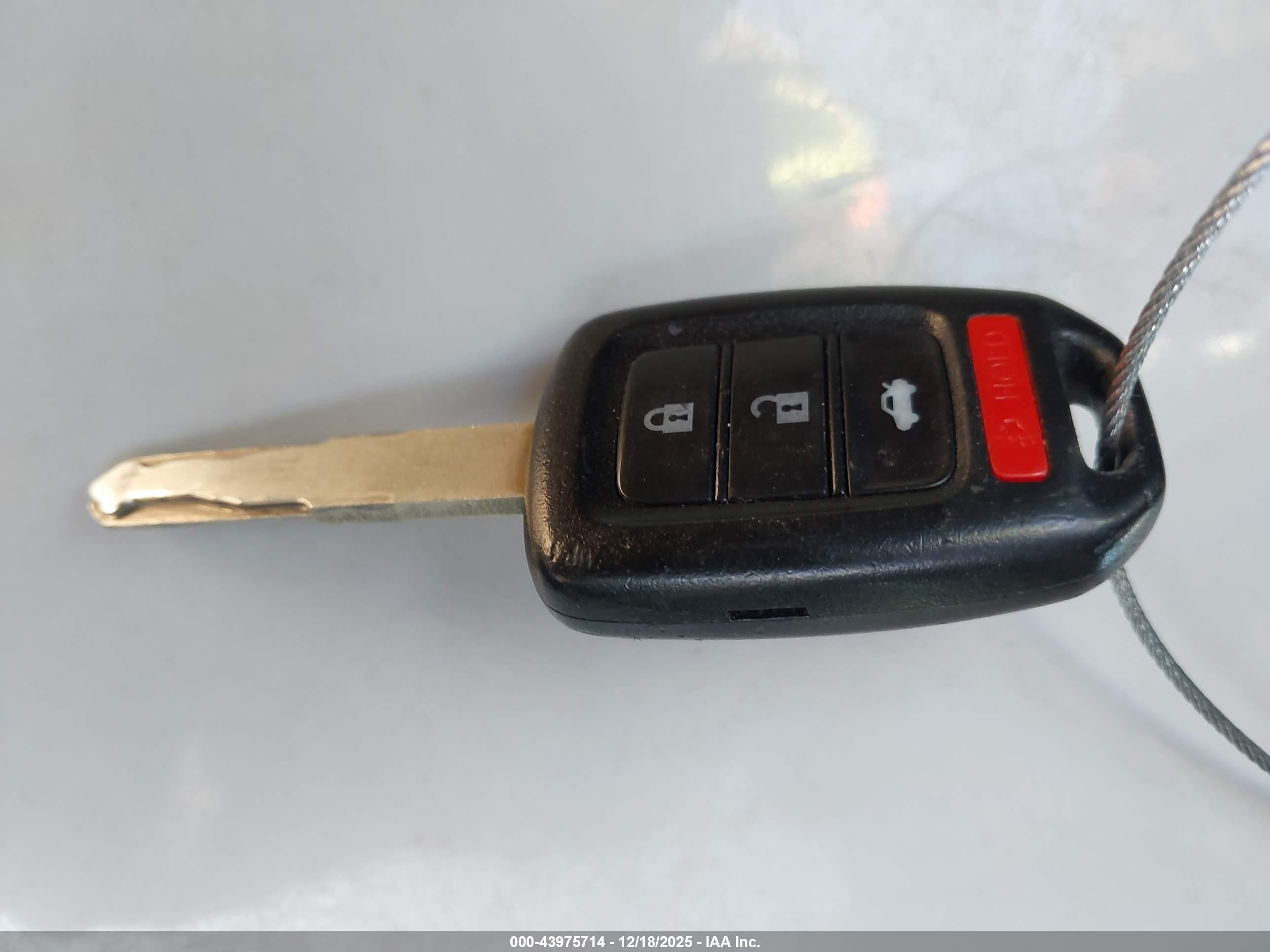 2015 Honda Civic Lx Серебряный vin: 2HGFB2F58FH560809