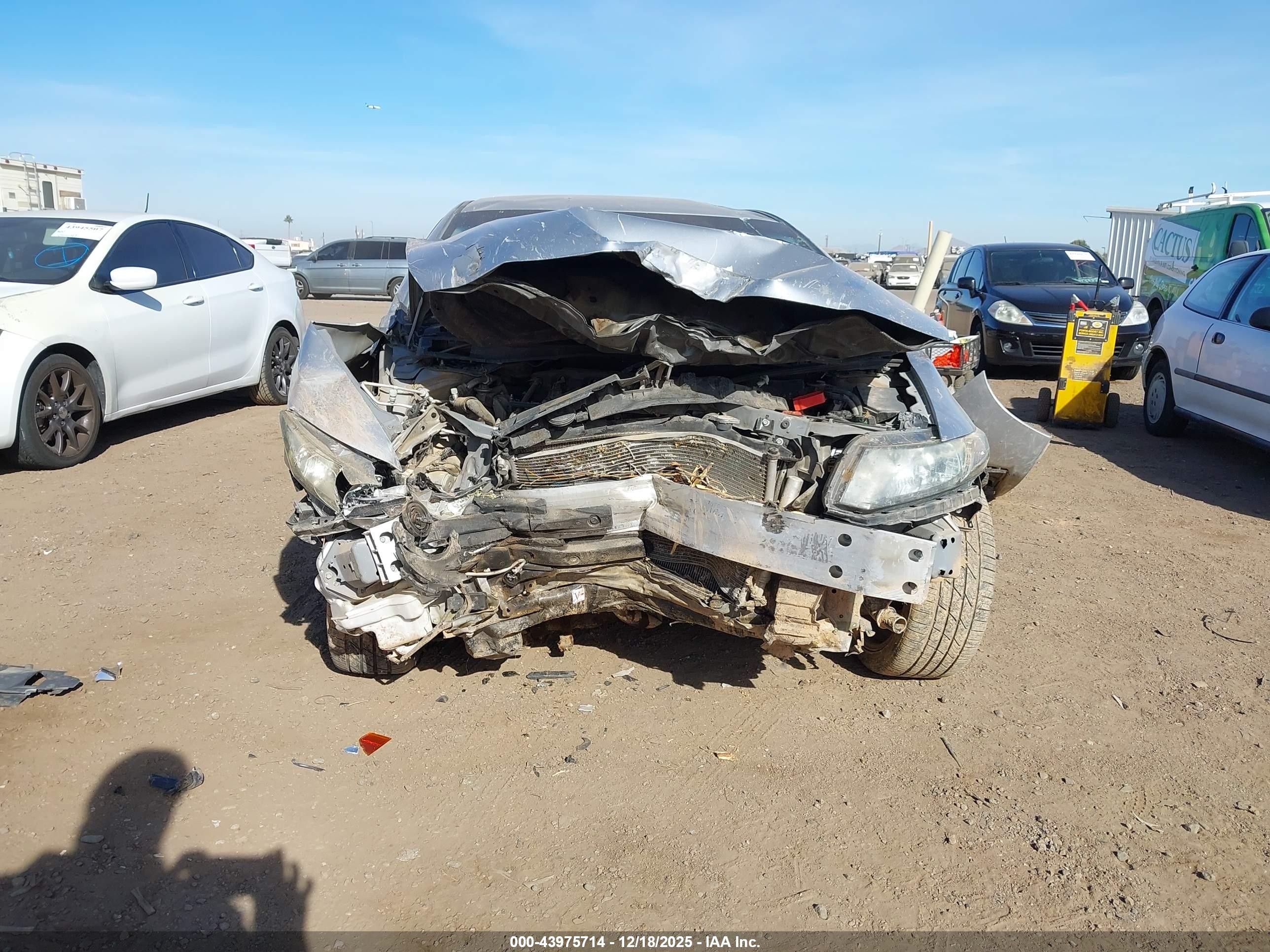 2015 Honda Civic Lx Серебряный vin: 2HGFB2F58FH560809