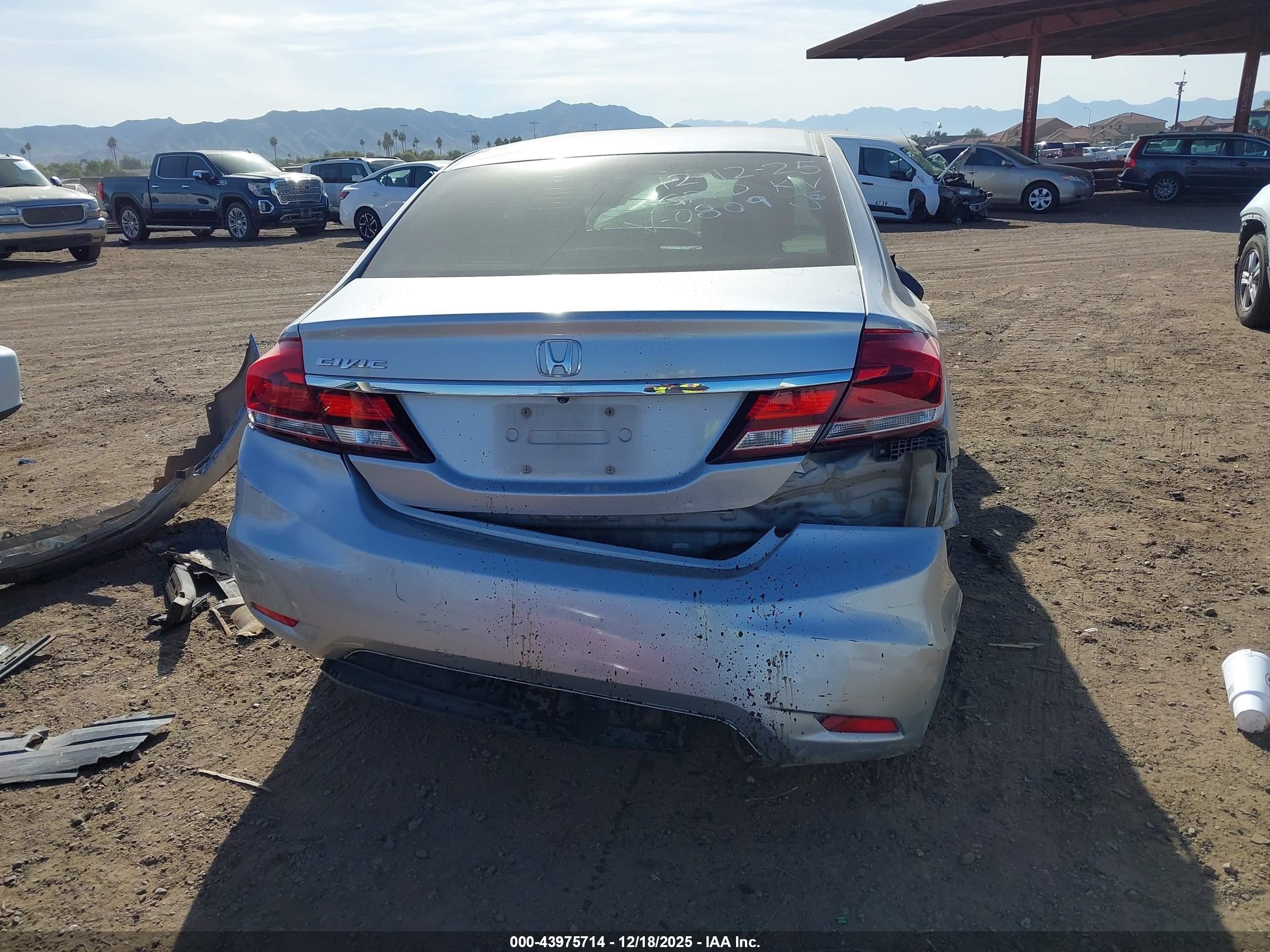 2015 Honda Civic Lx Серебряный vin: 2HGFB2F58FH560809
