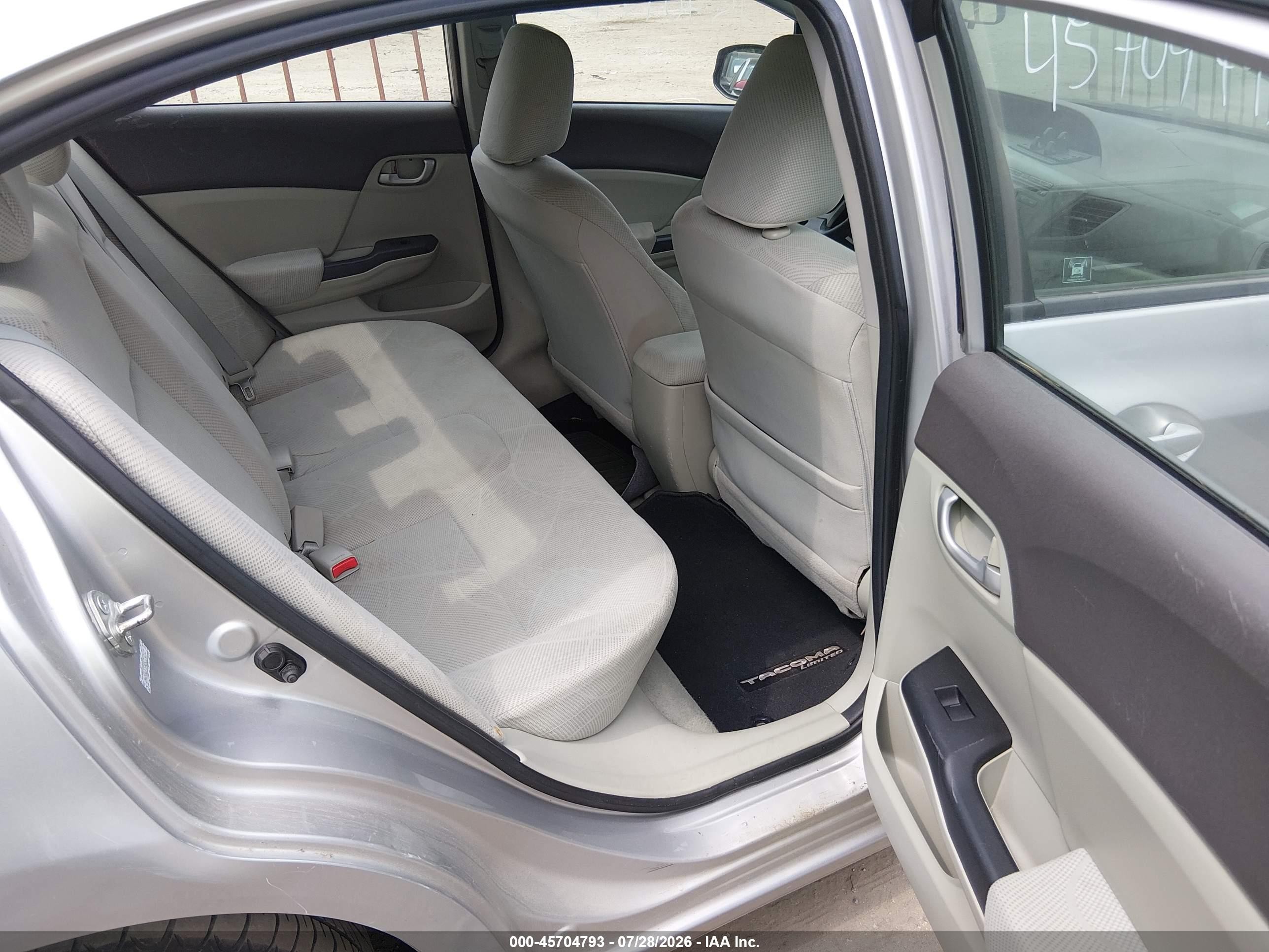 2012 Honda Civic Lx Silver vin: 2HGFB2F59CH314167