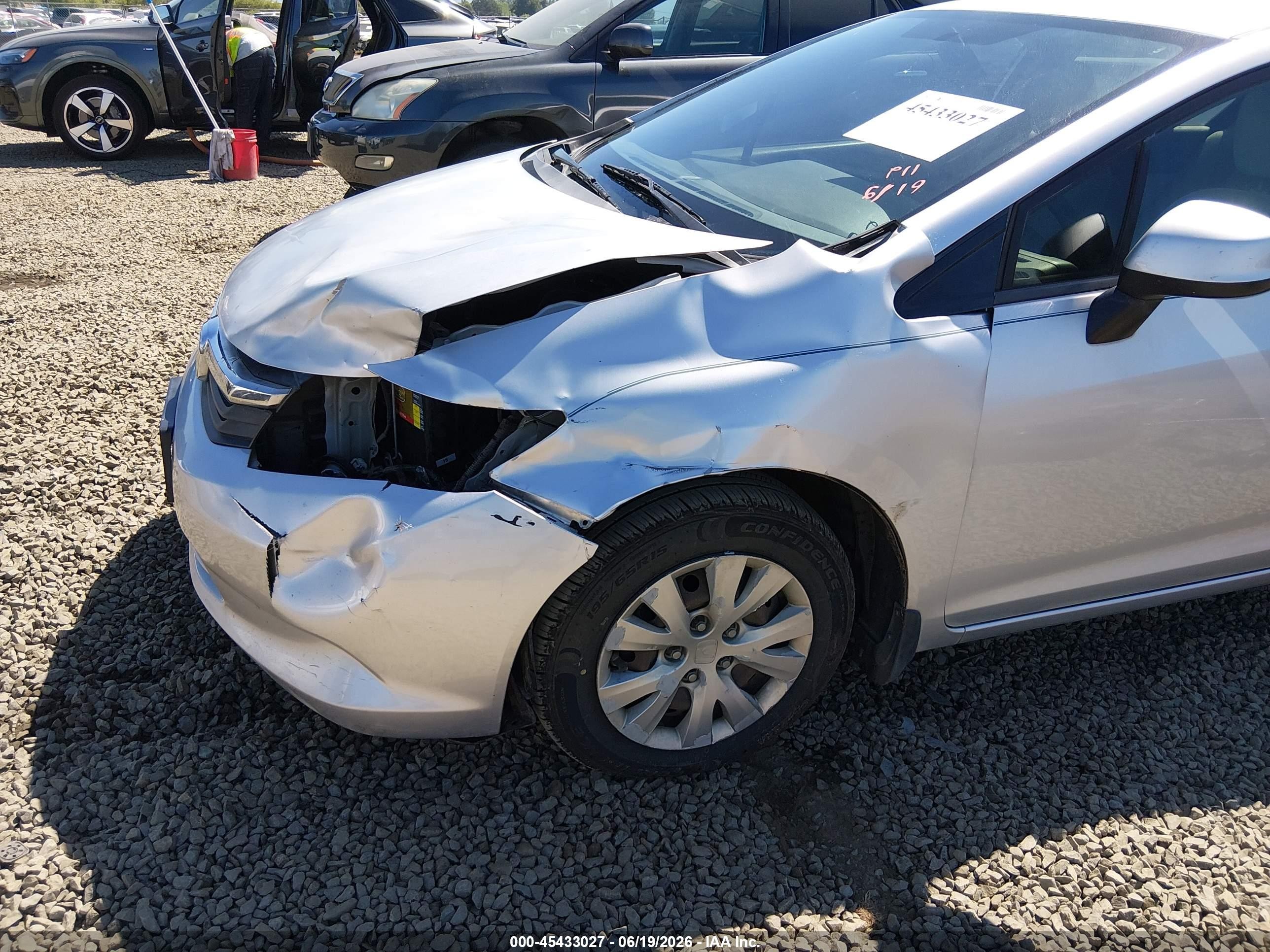 2012 Honda Civic Lx Silver vin: 2HGFB2F59CH320616