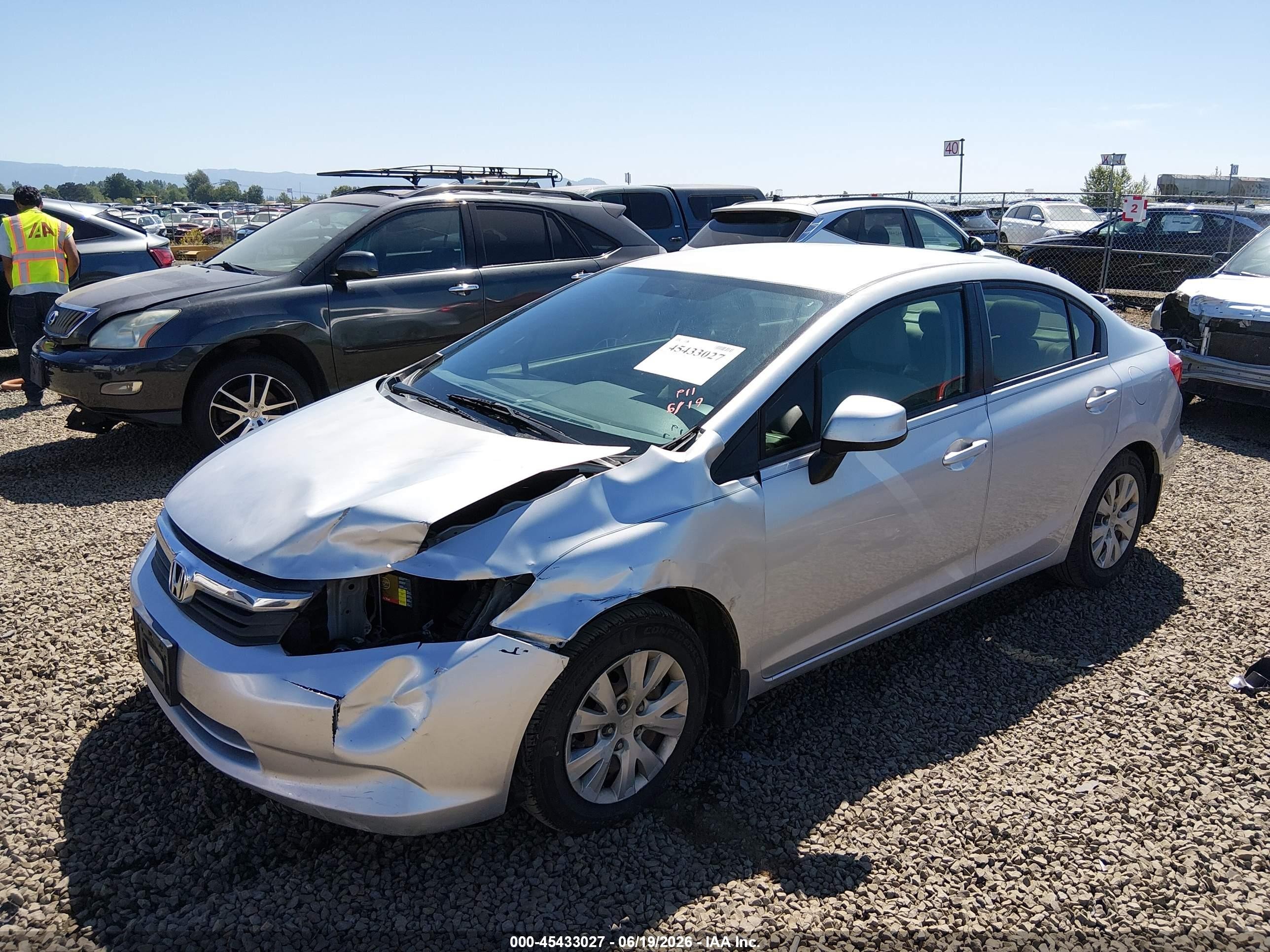 2012 Honda Civic Lx Silver vin: 2HGFB2F59CH320616