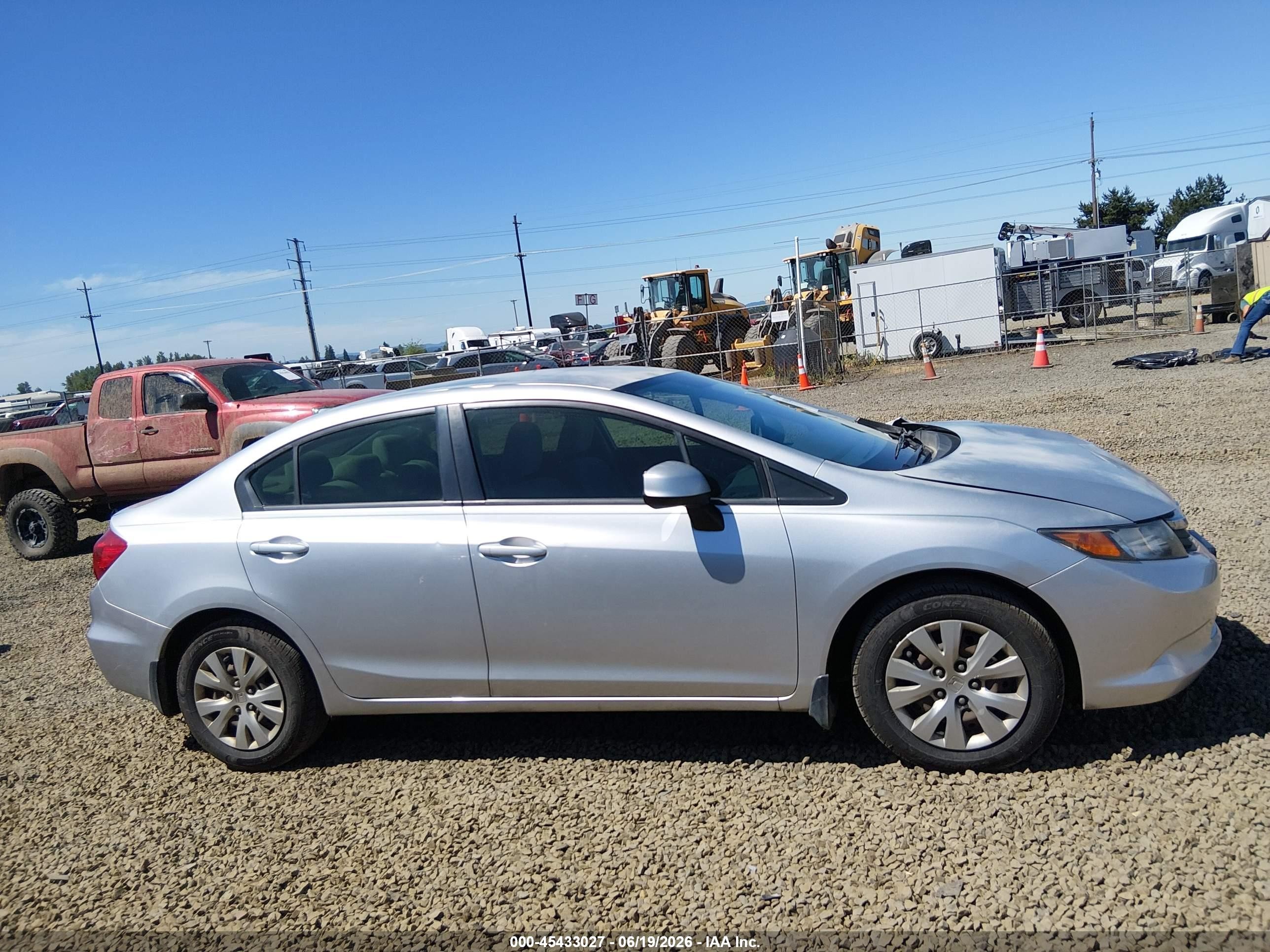 2012 Honda Civic Lx Silver vin: 2HGFB2F59CH320616