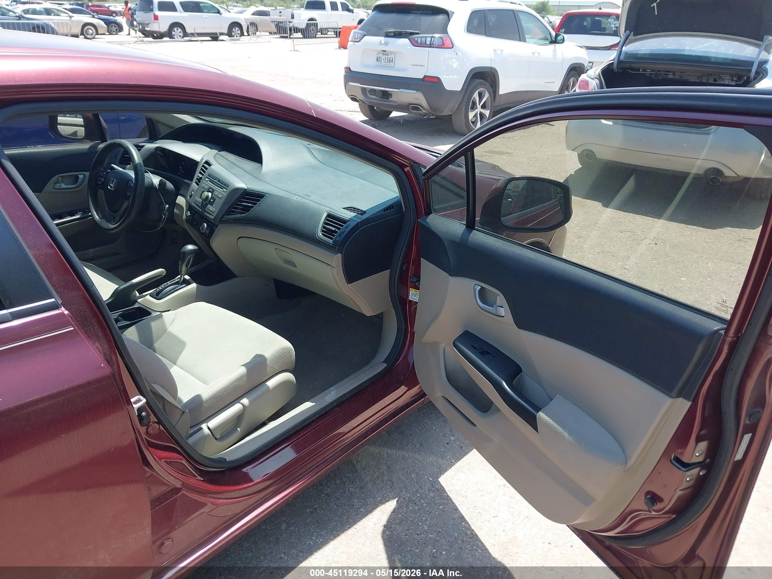 2012 Honda Civic Lx Red vin: 2HGFB2F59CH533341