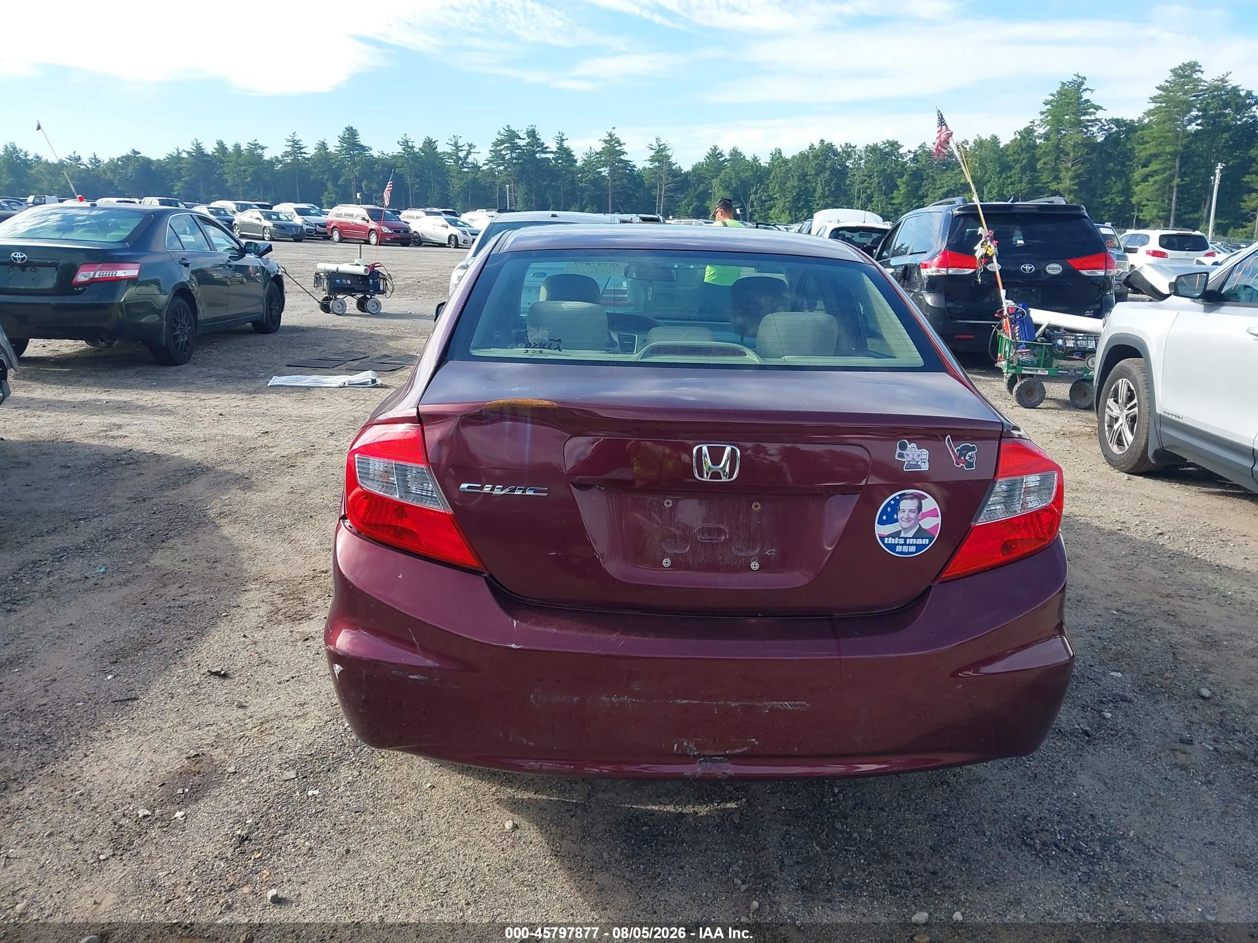 2012 Honda Civic Lx Red vin: 2HGFB2F59CH605798