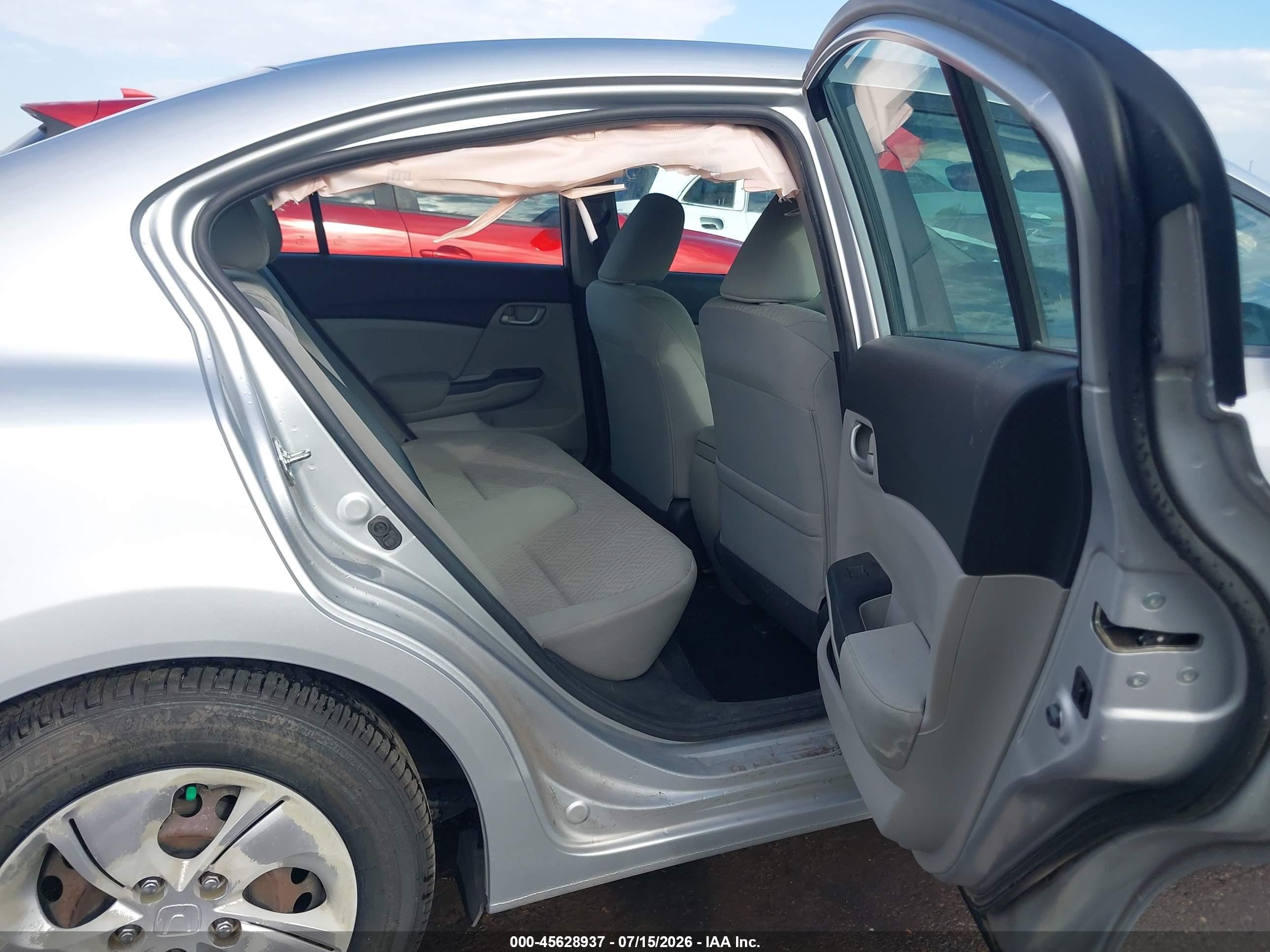 2015 Honda Civic Lx Серебряный vin: 2HGFB2F59FH510839