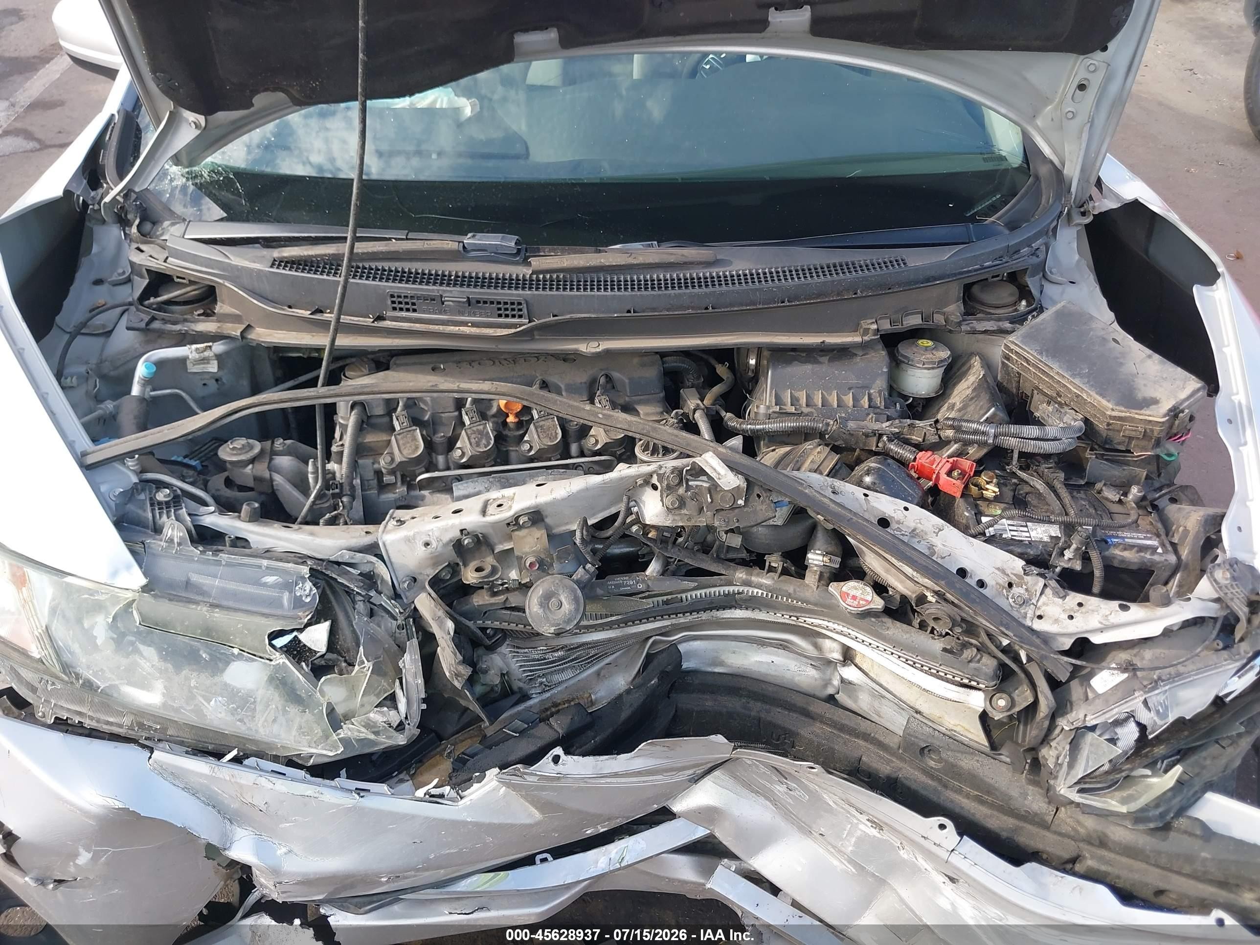 2015 Honda Civic Lx Серебряный vin: 2HGFB2F59FH510839