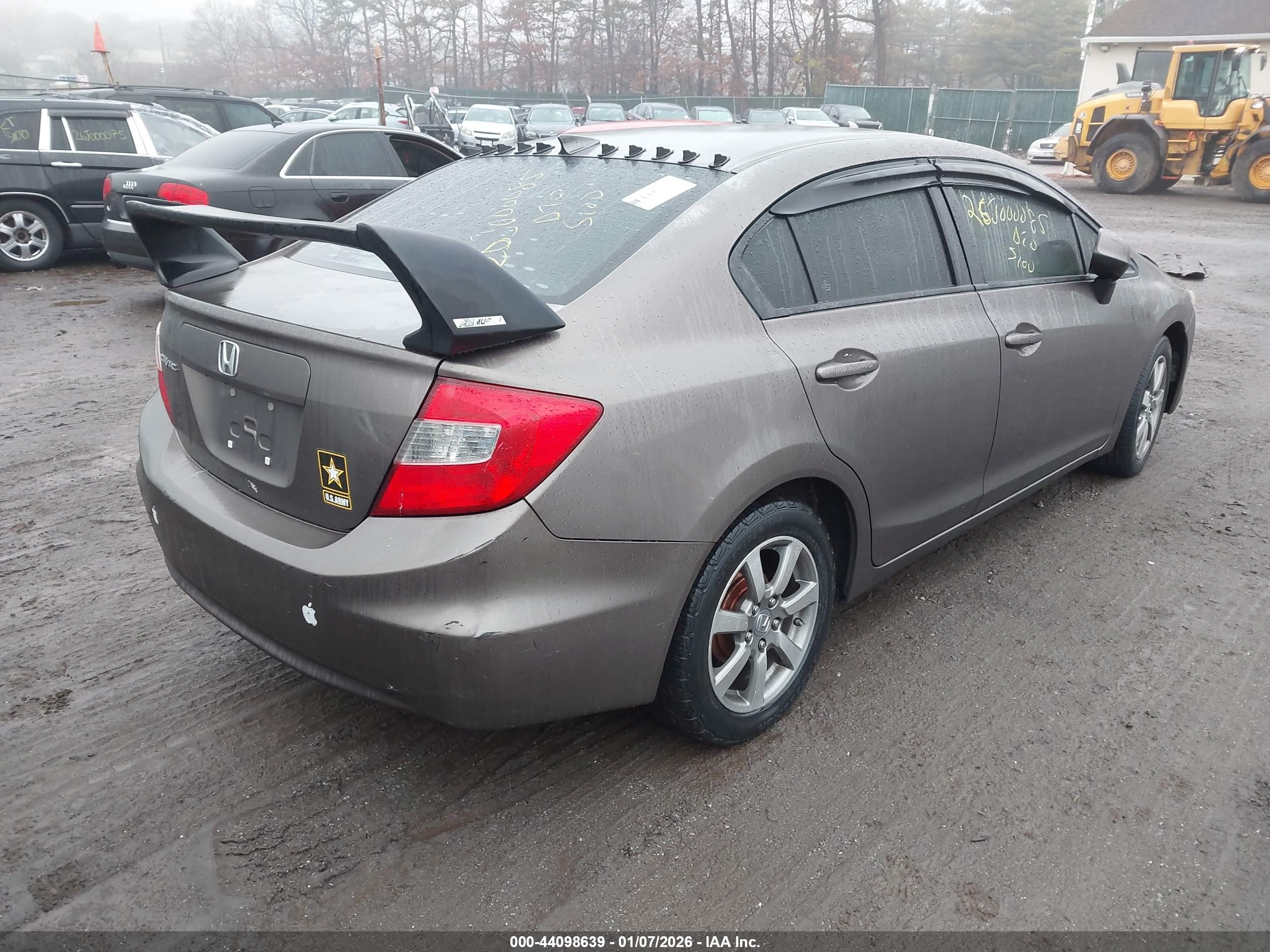 2012 Honda Civic Lx Gold vin: 2HGFB2F5XCH532957