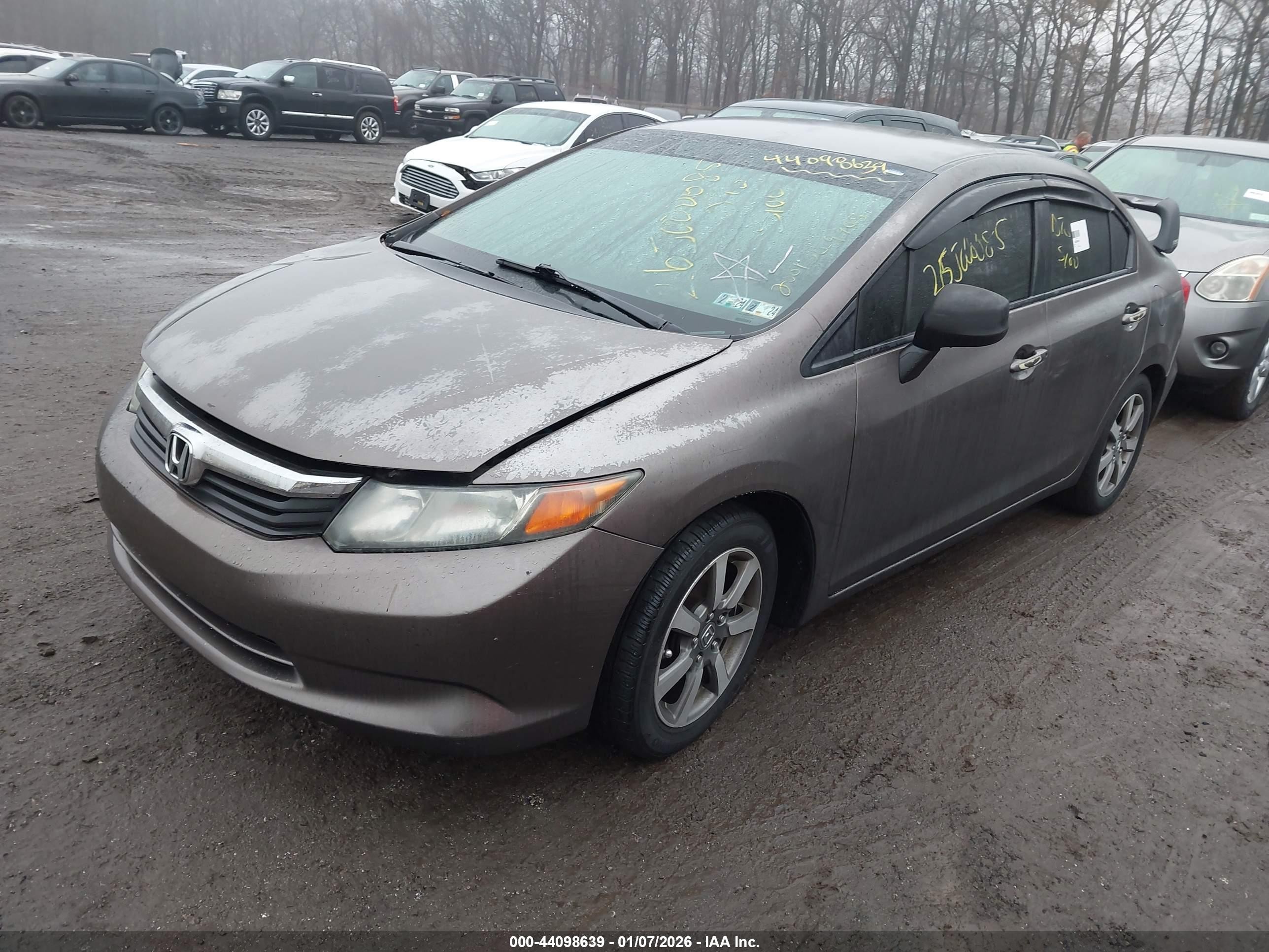 2012 Honda Civic Lx Gold vin: 2HGFB2F5XCH532957