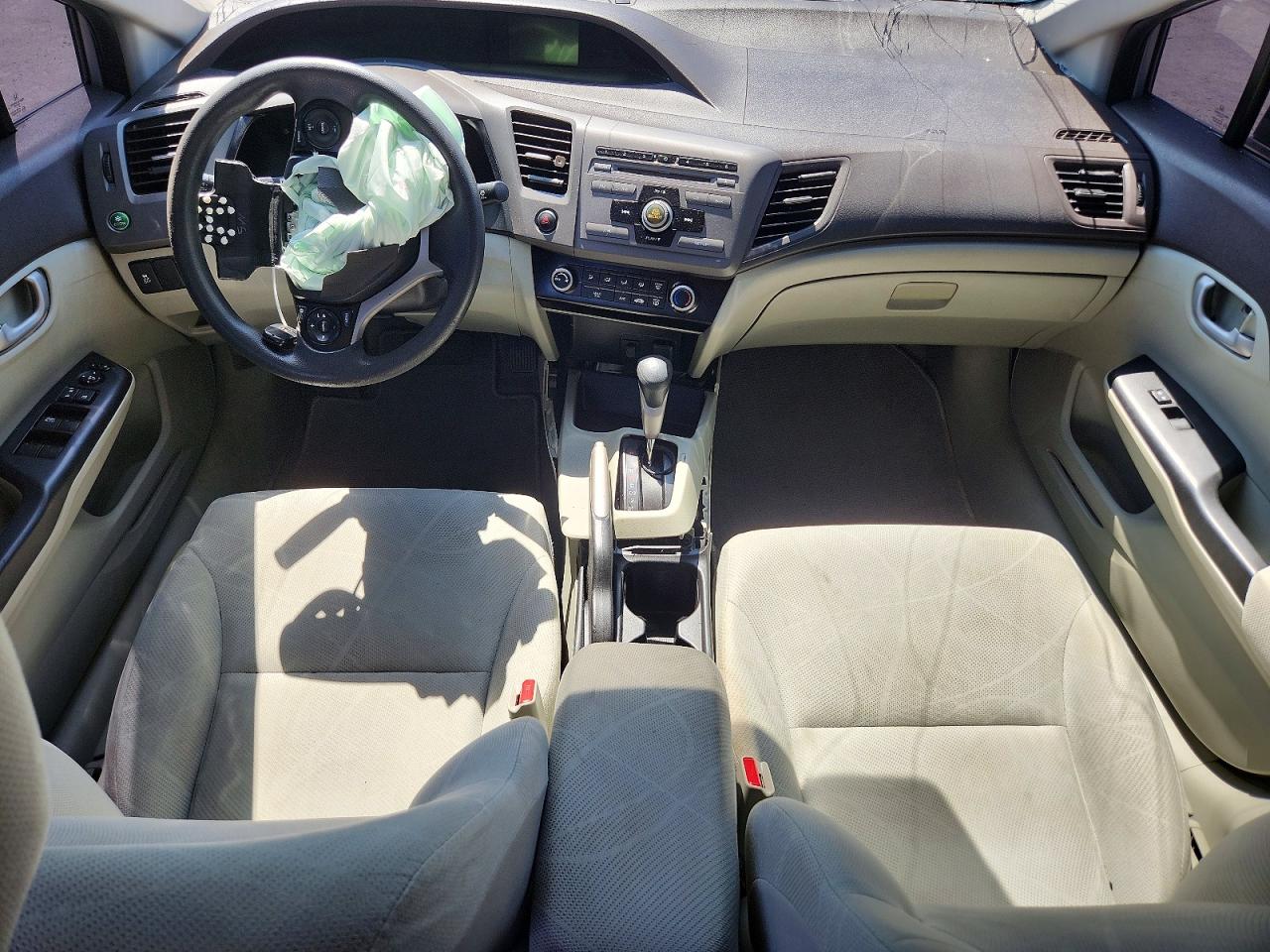2012 Honda Civic Silver vin: 2HGFB2F5XCH588798