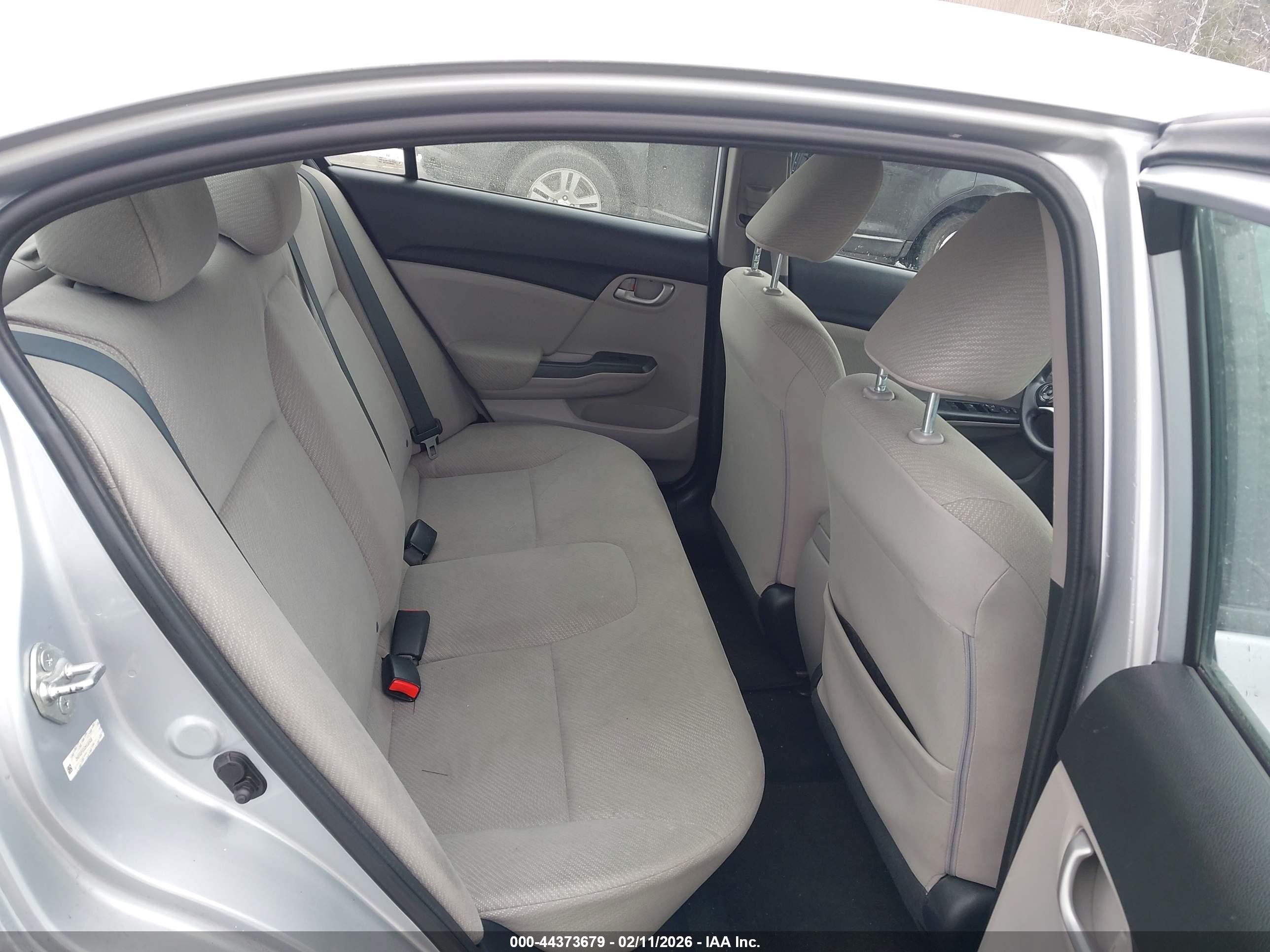 2013 Honda Civic Lx Silver vin: 2HGFB2F5XDH538906