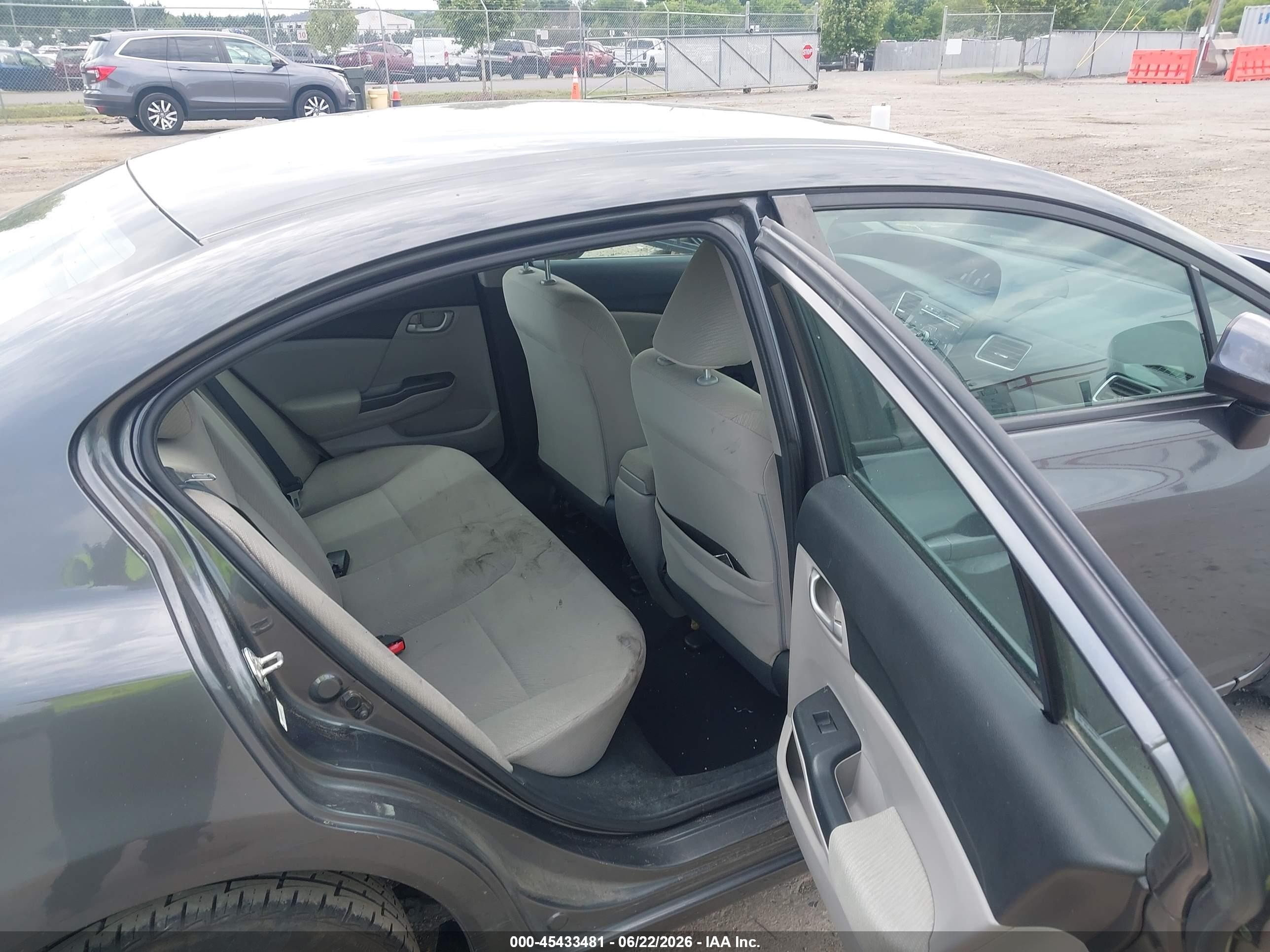 2013 Honda Civic Lx Gray vin: 2HGFB2F5XDH562977