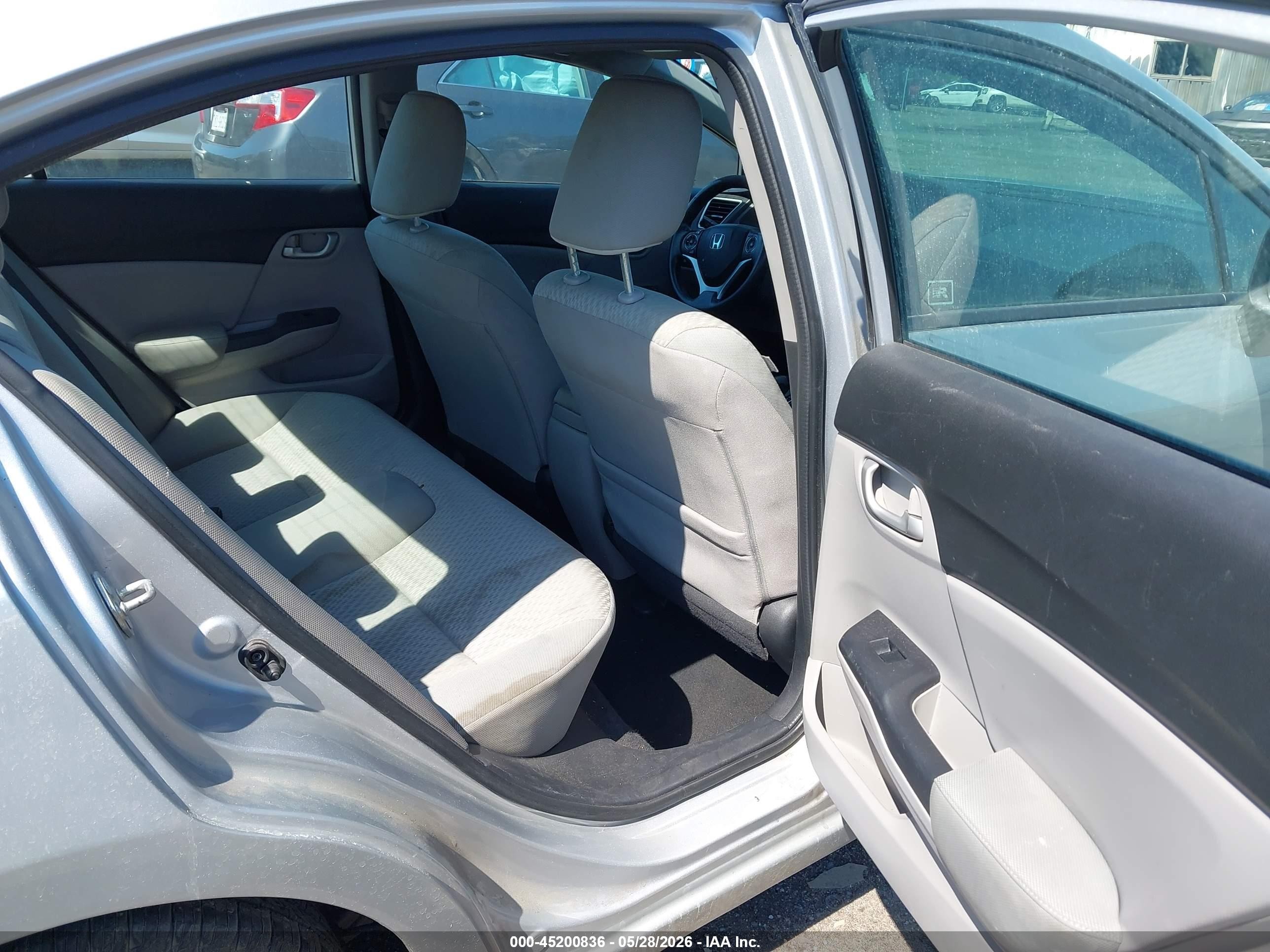 2014 Honda Civic Lx Silver vin: 2HGFB2F5XEH547607