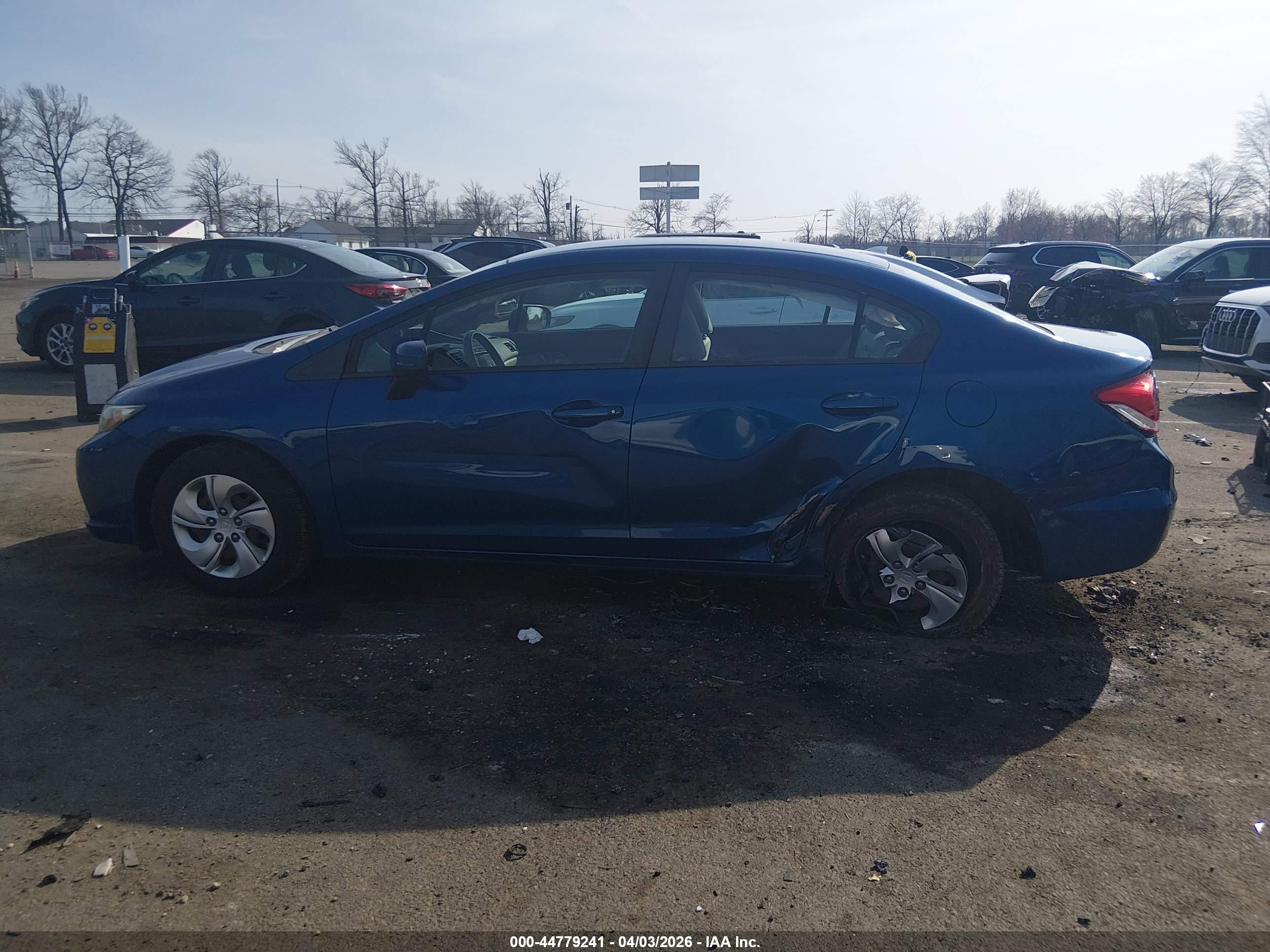 2015 Honda Civic Lx Blue vin: 2HGFB2F5XFH504306