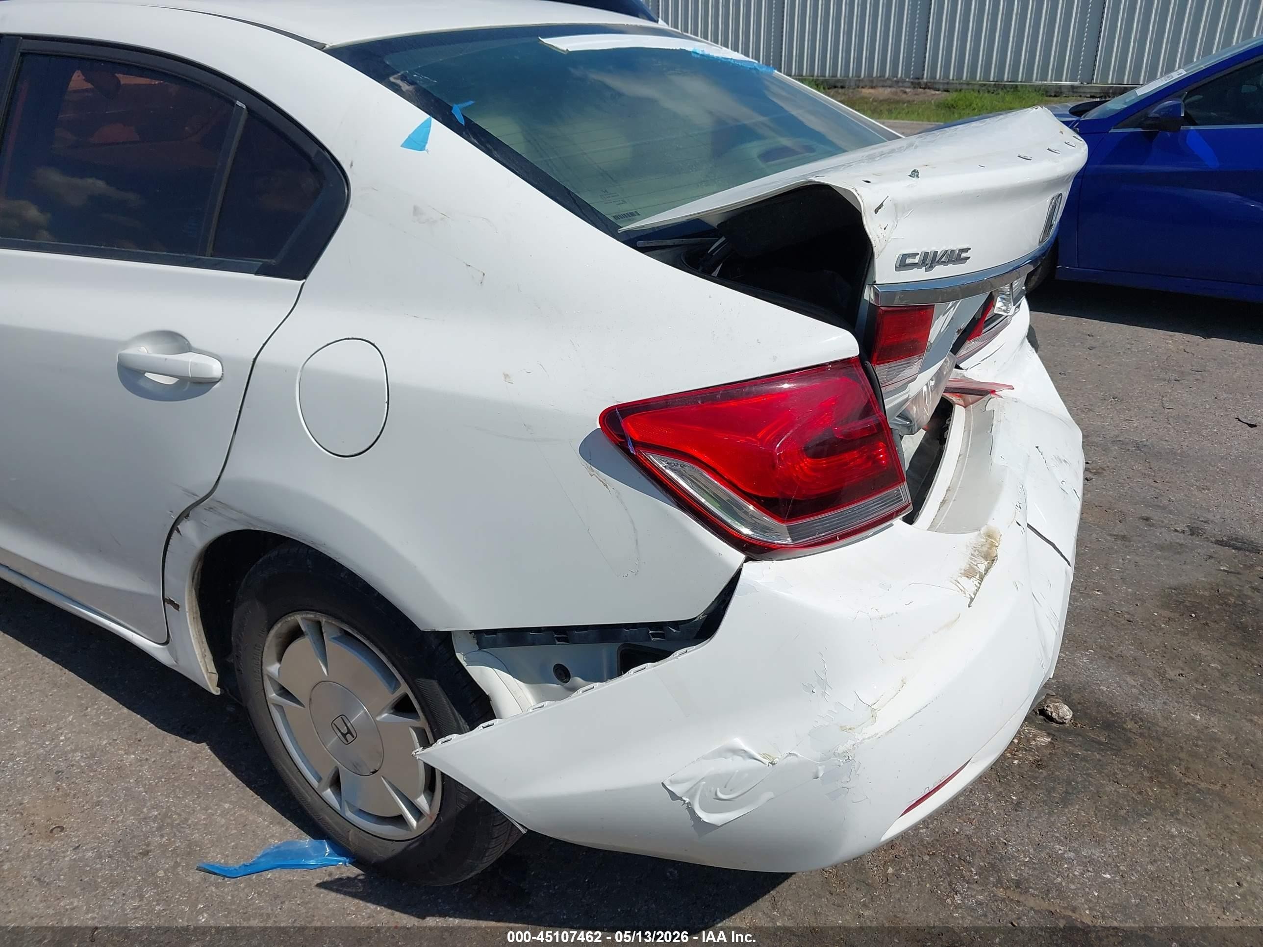 2013 Honda Civic Hf White vin: 2HGFB2F63DH543163