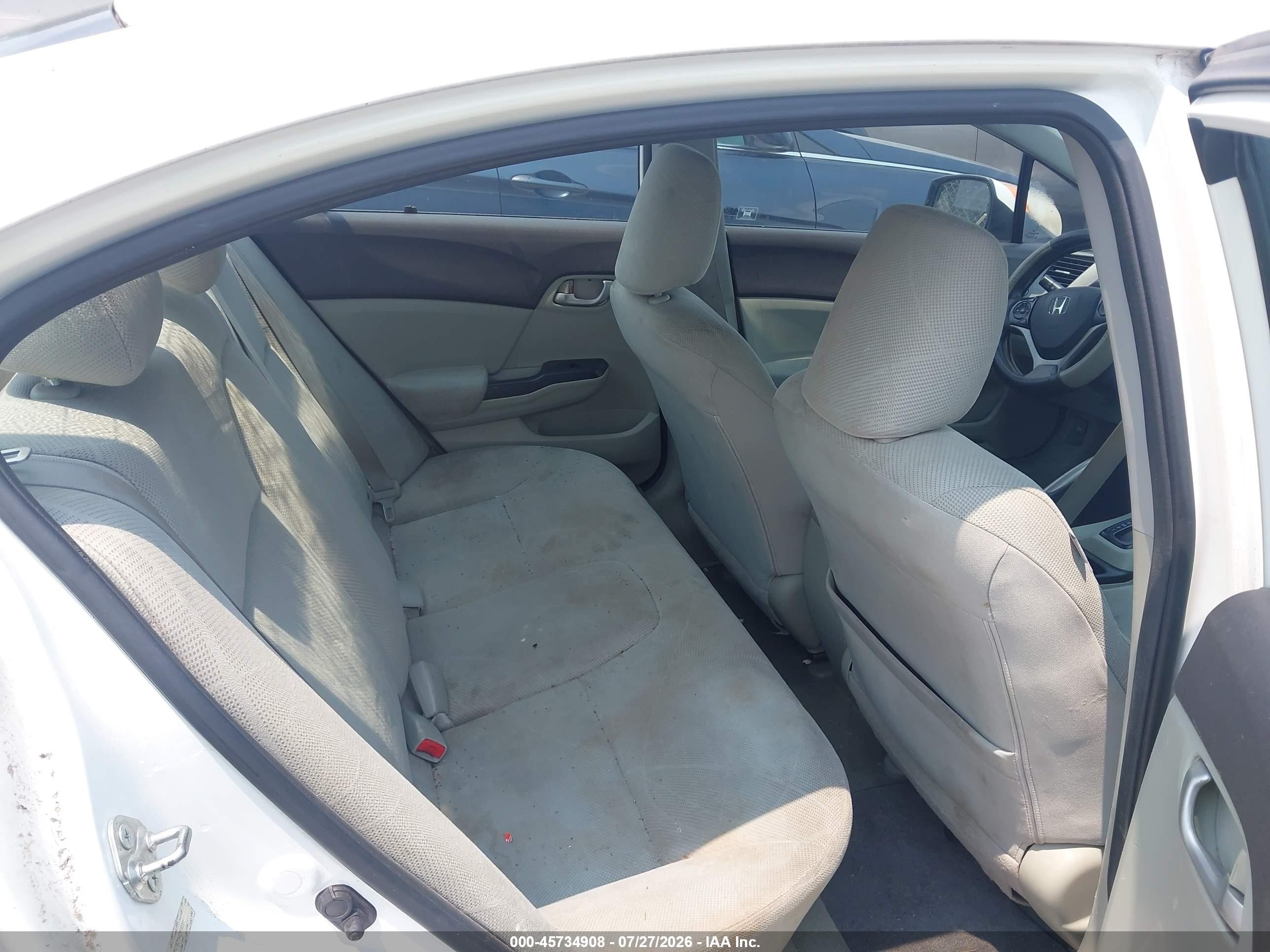 2012 Honda Civic Hf White vin: 2HGFB2F64CH550301
