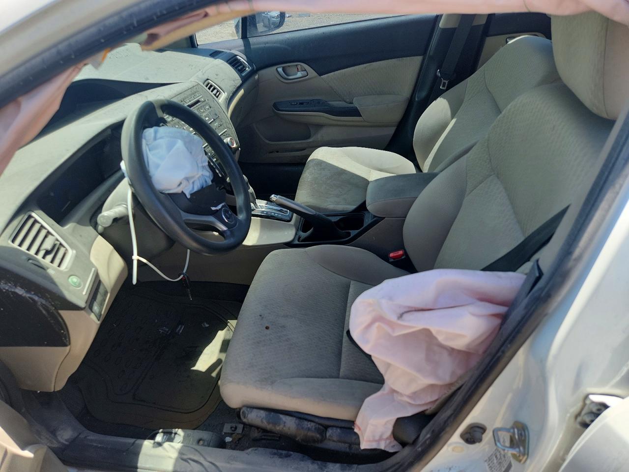 2014 Honda Civic Hf White vin: 2HGFB2F64EH556151