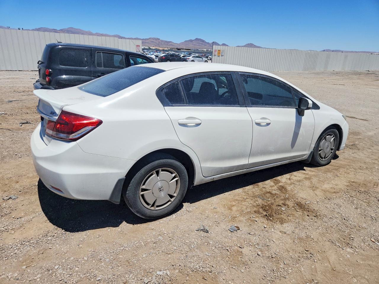 2014 Honda Civic Hf White vin: 2HGFB2F64EH556151