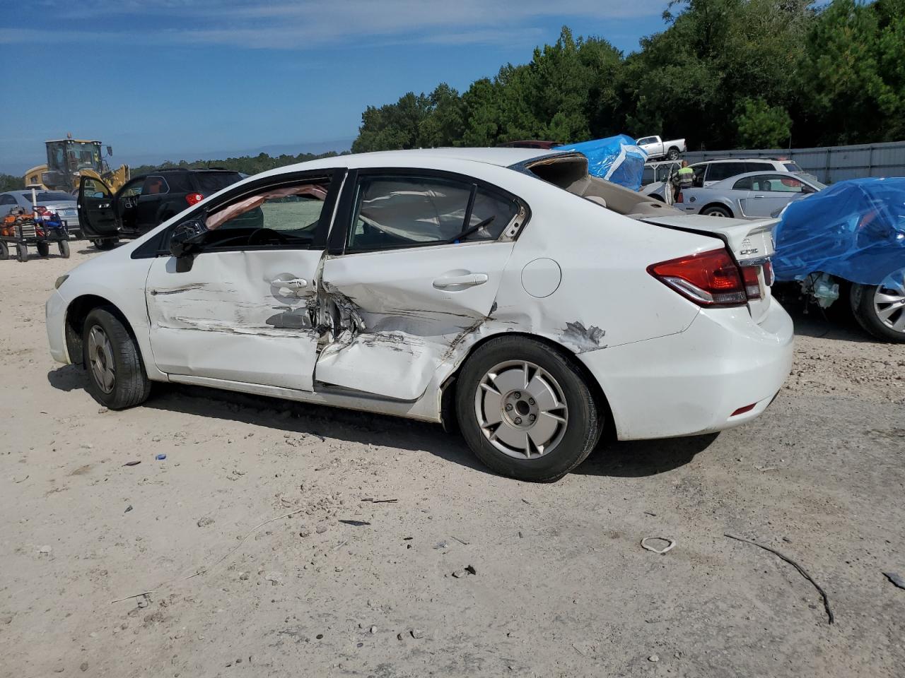 2013 Honda Civic Hf White vin: 2HGFB2F68DH547970