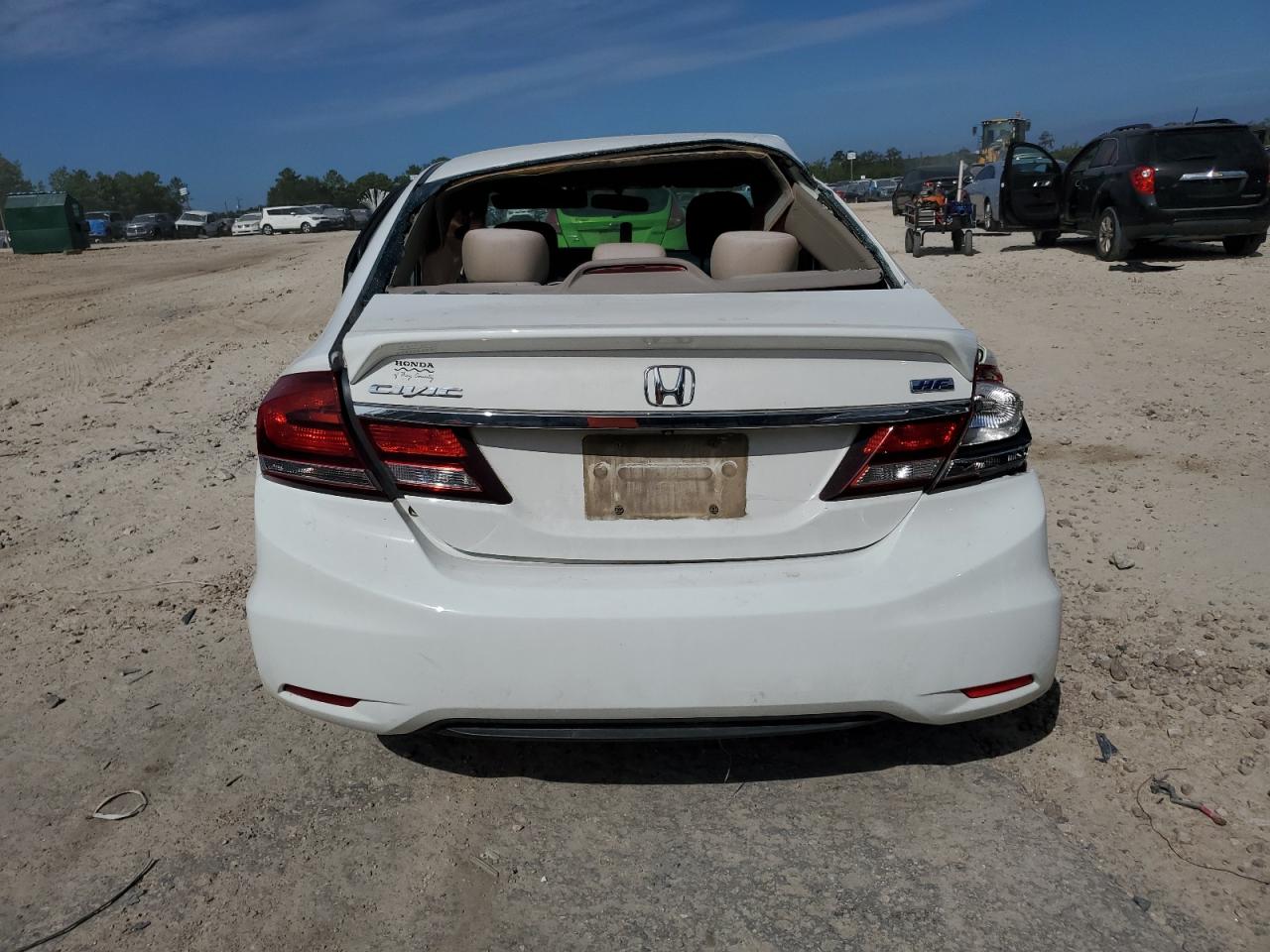 2013 Honda Civic Hf White vin: 2HGFB2F68DH547970
