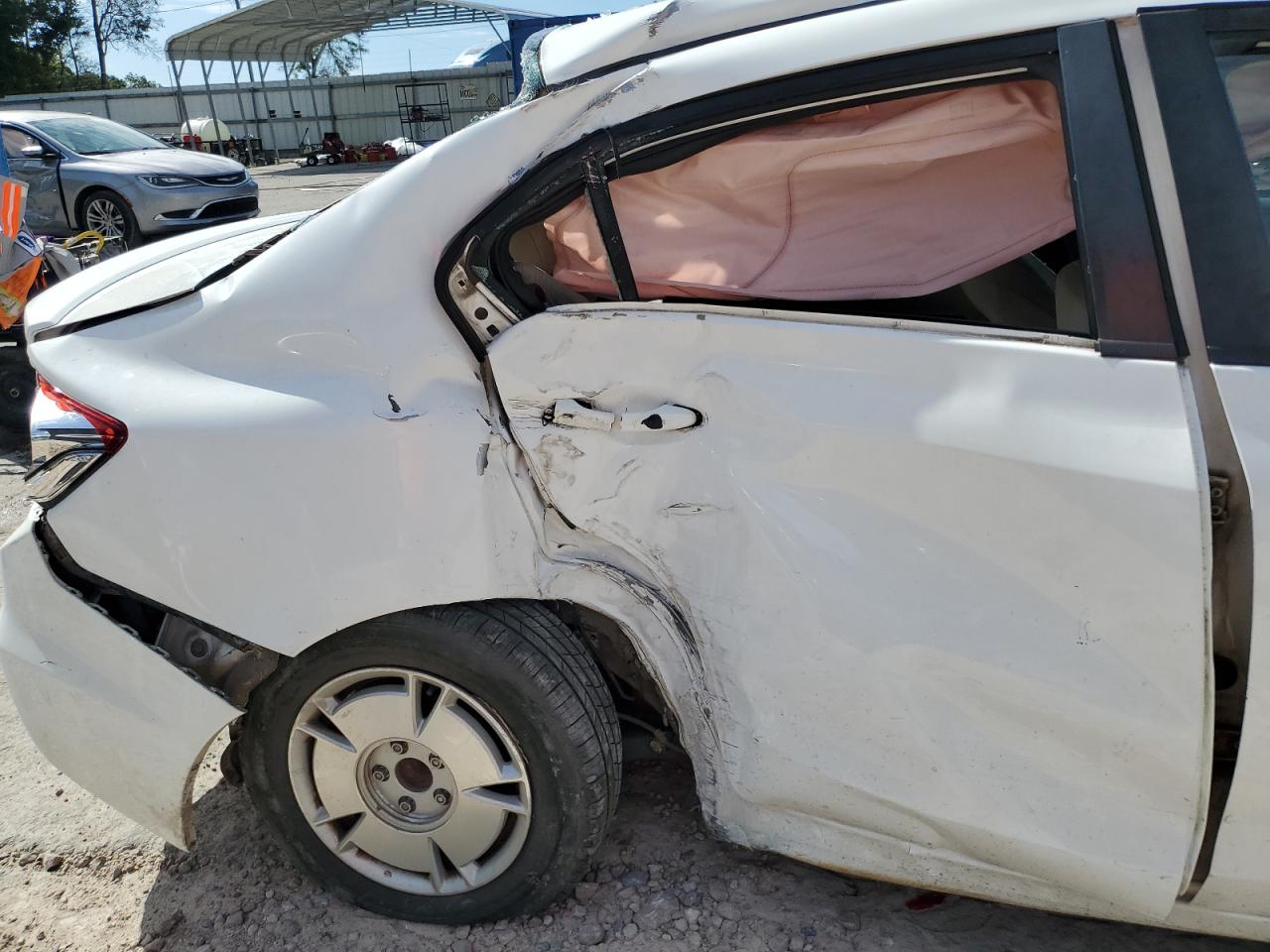 2013 Honda Civic Hf White vin: 2HGFB2F68DH547970