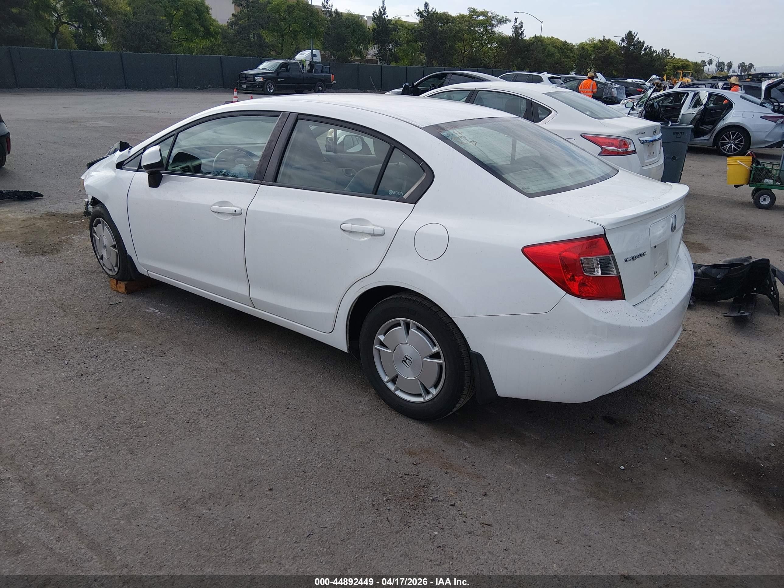 2012 Honda Civic Hf White vin: 2HGFB2F6XCH545328