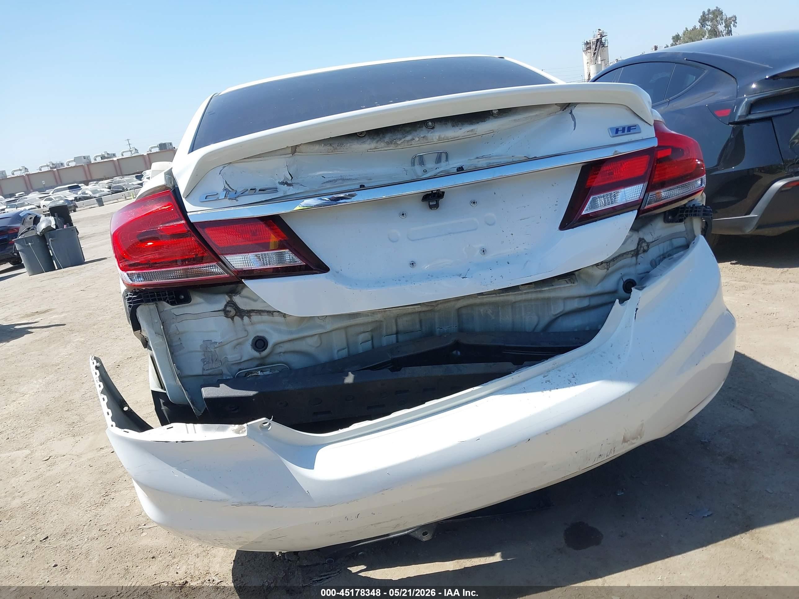 2014 Honda Civic Hf White vin: 2HGFB2F6XEH526071