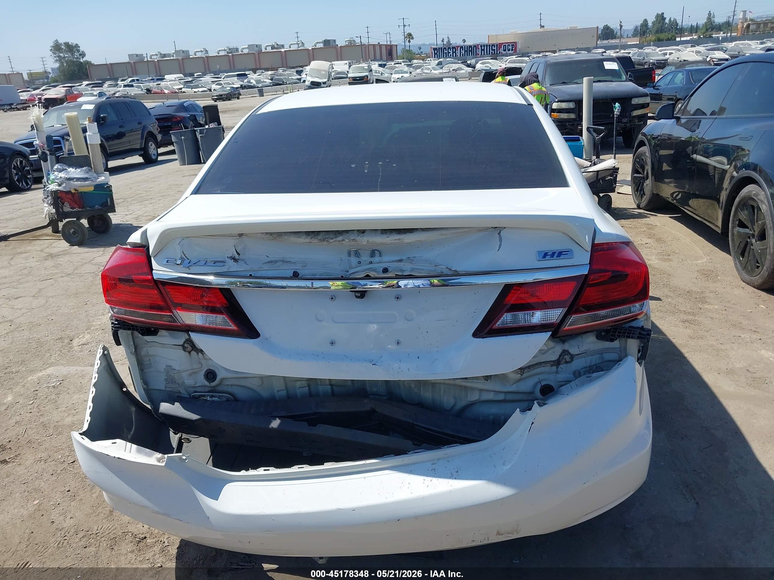2014 Honda Civic Hf White vin: 2HGFB2F6XEH526071