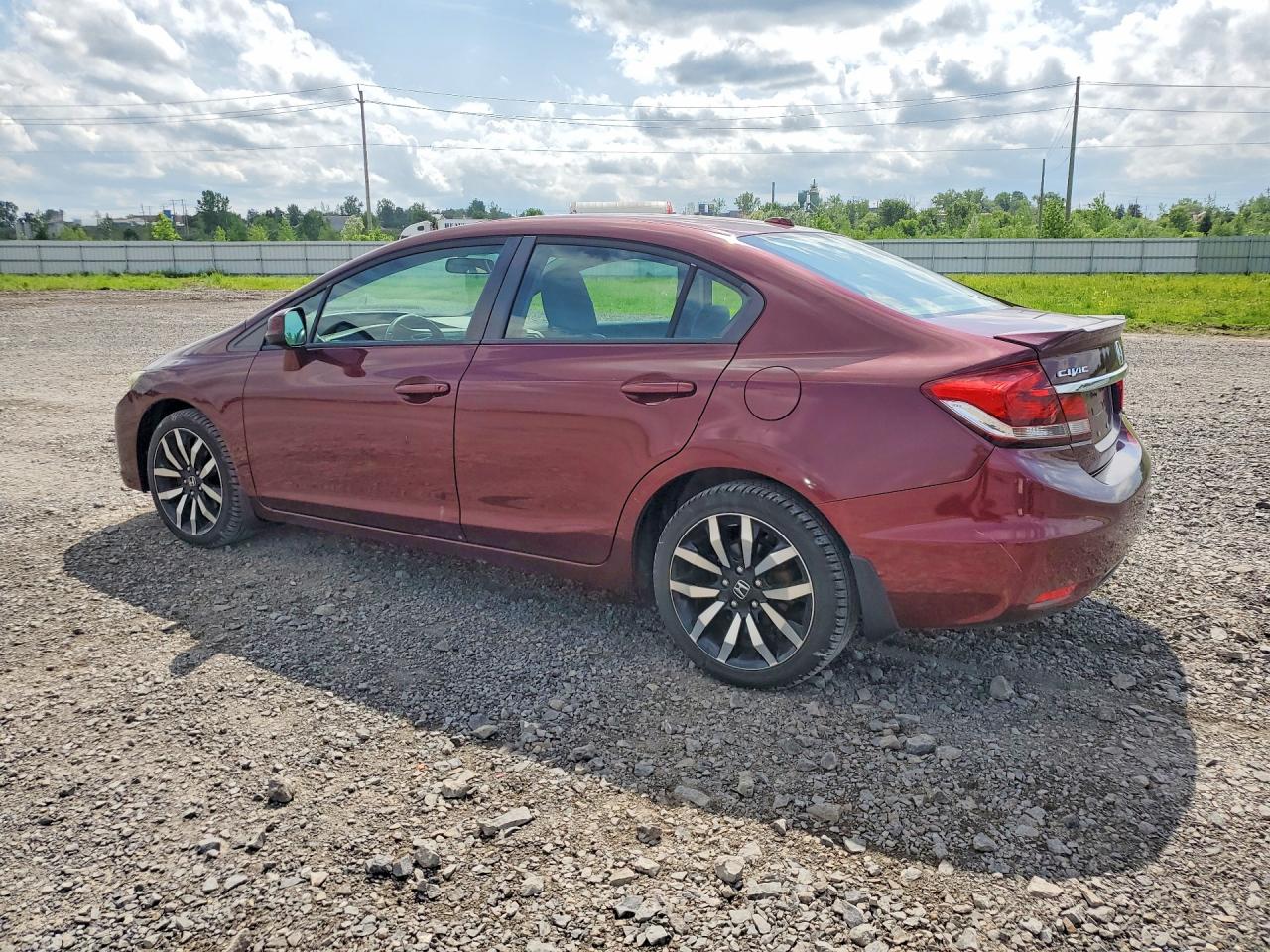 2013 Honda Civic Touring Red vin: 2HGFB2F79DH008654