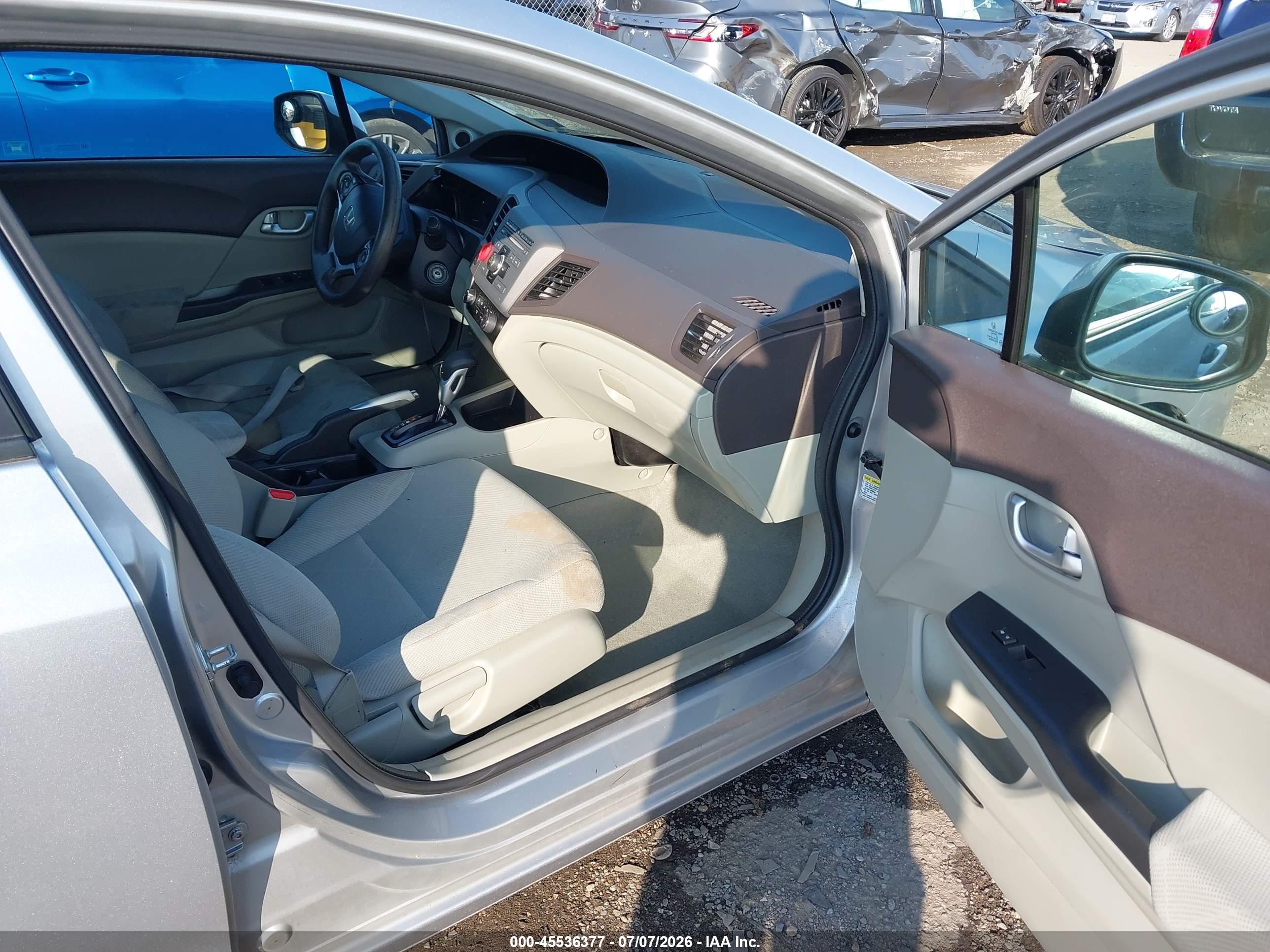 2012 Honda Civic Ex Silver vin: 2HGFB2F81CH335945