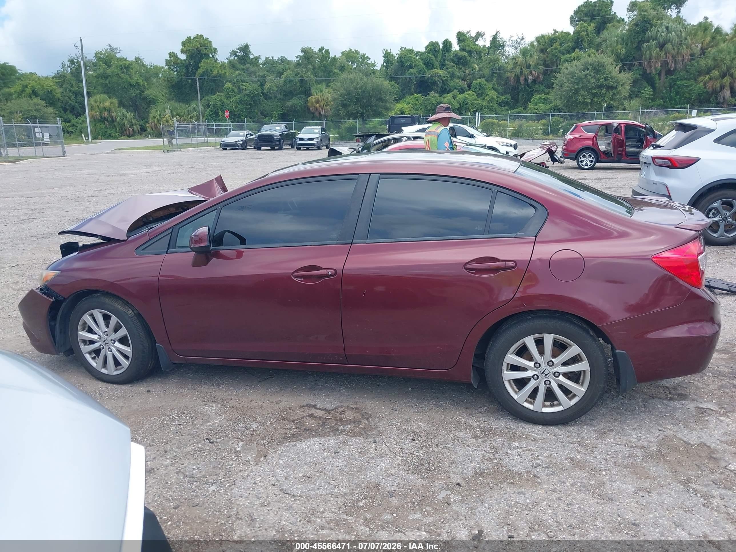 2012 Honda Civic Ex Burgundy vin: 2HGFB2F81CH537295