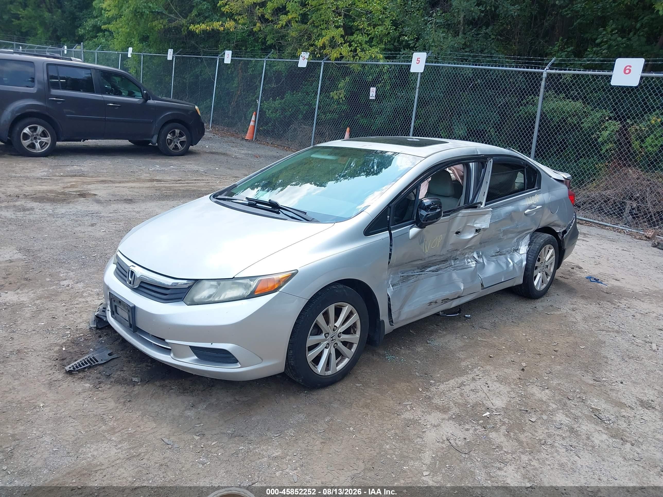 2012 Honda Civic Ex Silver vin: 2HGFB2F82CH319186