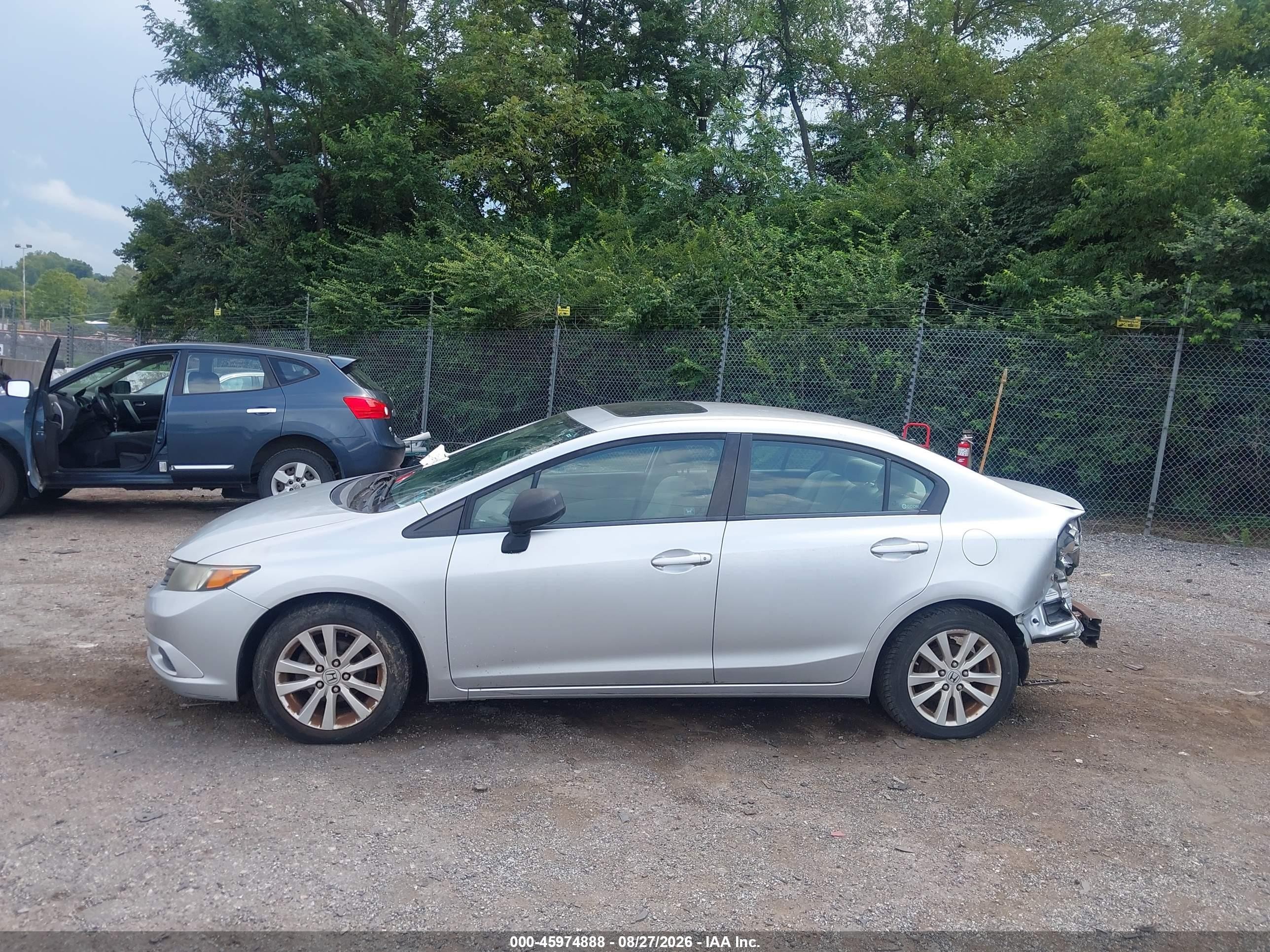 2012 Honda Civic Ex Silver vin: 2HGFB2F82CH602817