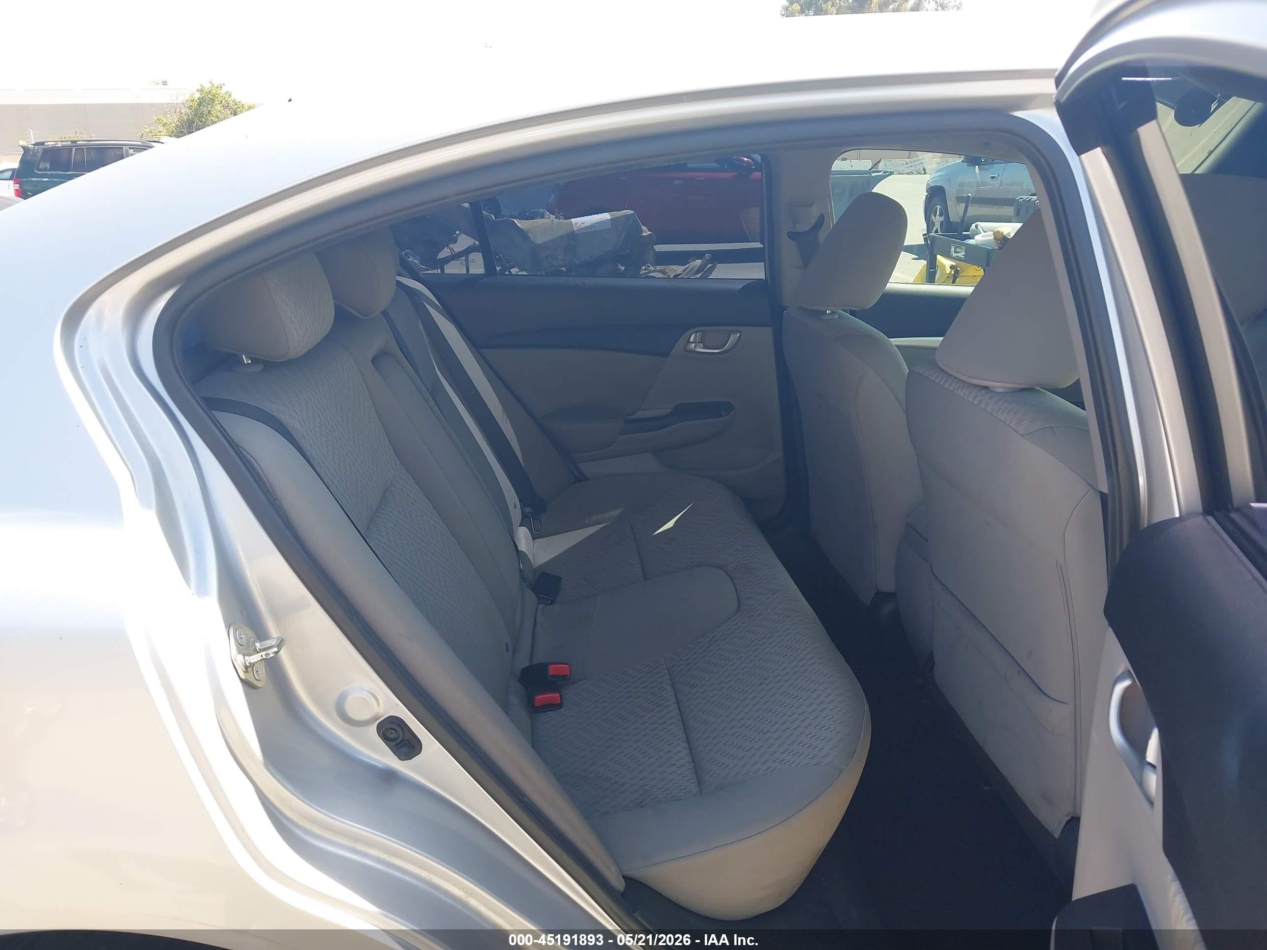 2015 Honda Civic Ex Silver vin: 2HGFB2F84FH520172