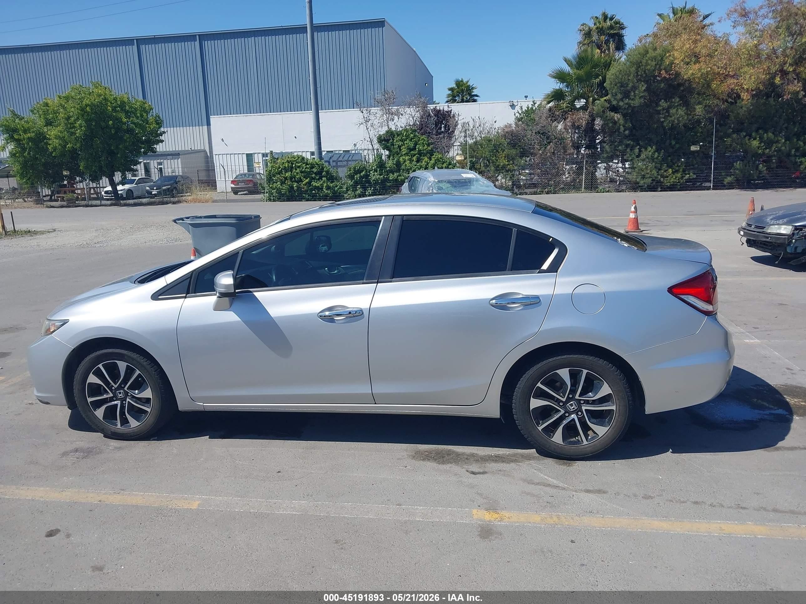 2015 Honda Civic Ex Silver vin: 2HGFB2F84FH520172