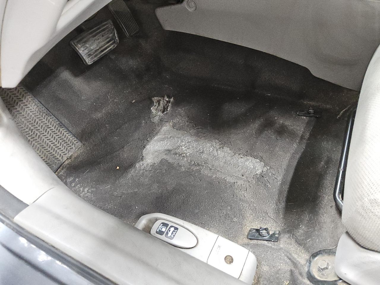 2012 Honda Civic Ex Gray vin: 2HGFB2F86CH307817 Damage: Left Front Carpet, Worn, Replacement Required