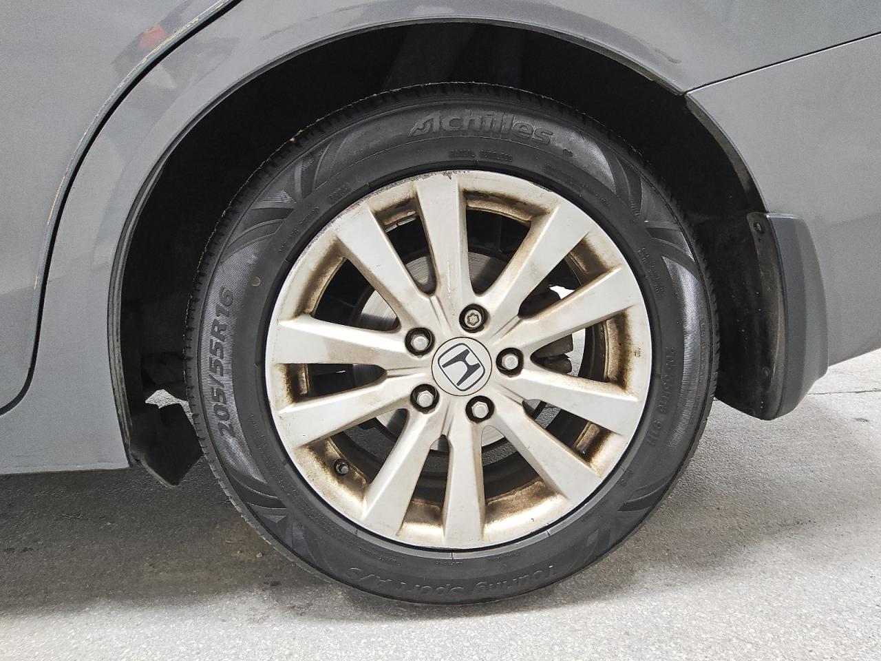 2012 Honda Civic Ex Gray vin: 2HGFB2F86CH307817 Damage: Left Rear Wheel, Curb Rash, > 12 Inches