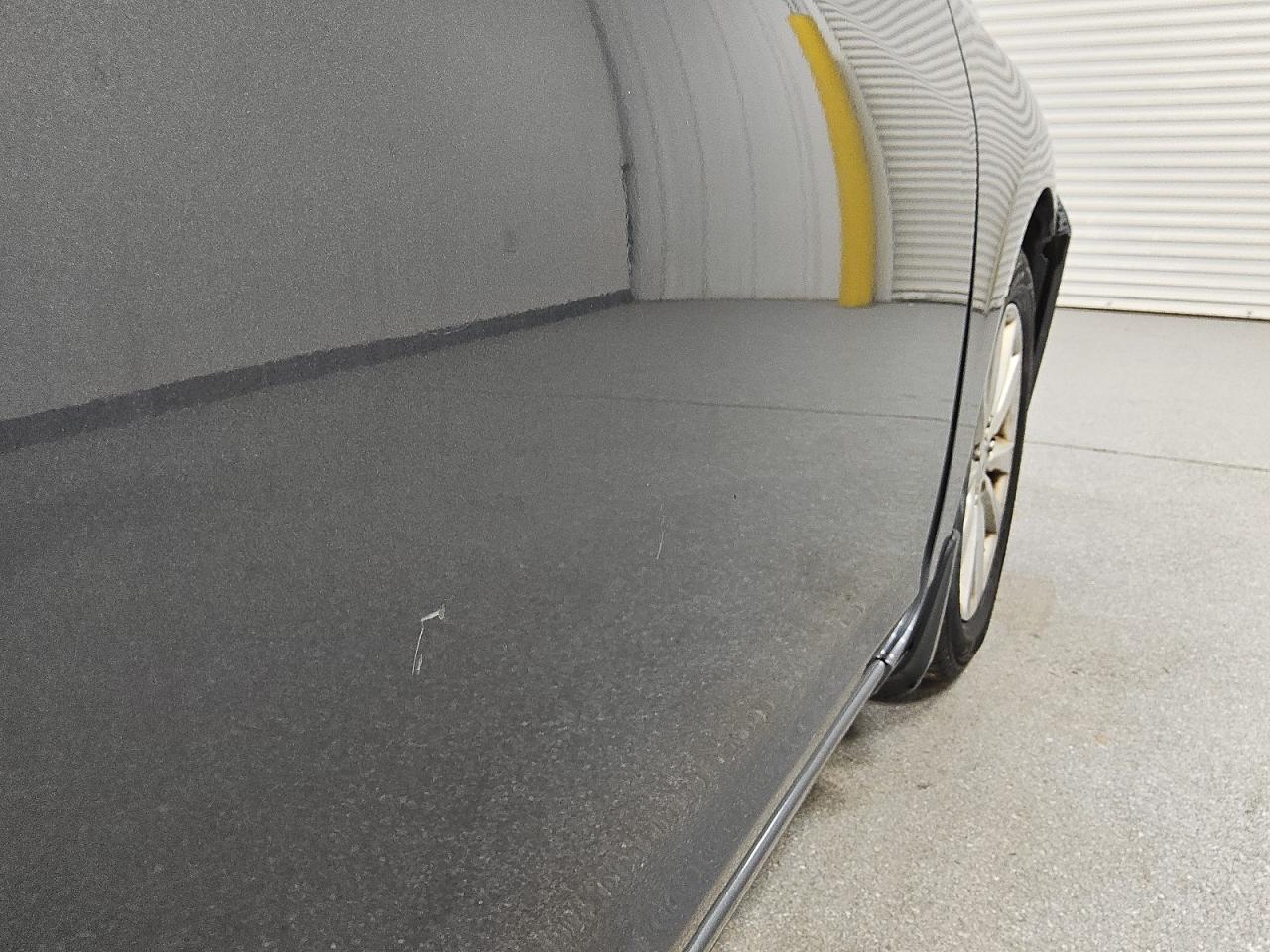 2012 Honda Civic Ex Gray vin: 2HGFB2F86CH307817 Damage: Right Front Door, Heavy Scratch, 1 To 2 Inches