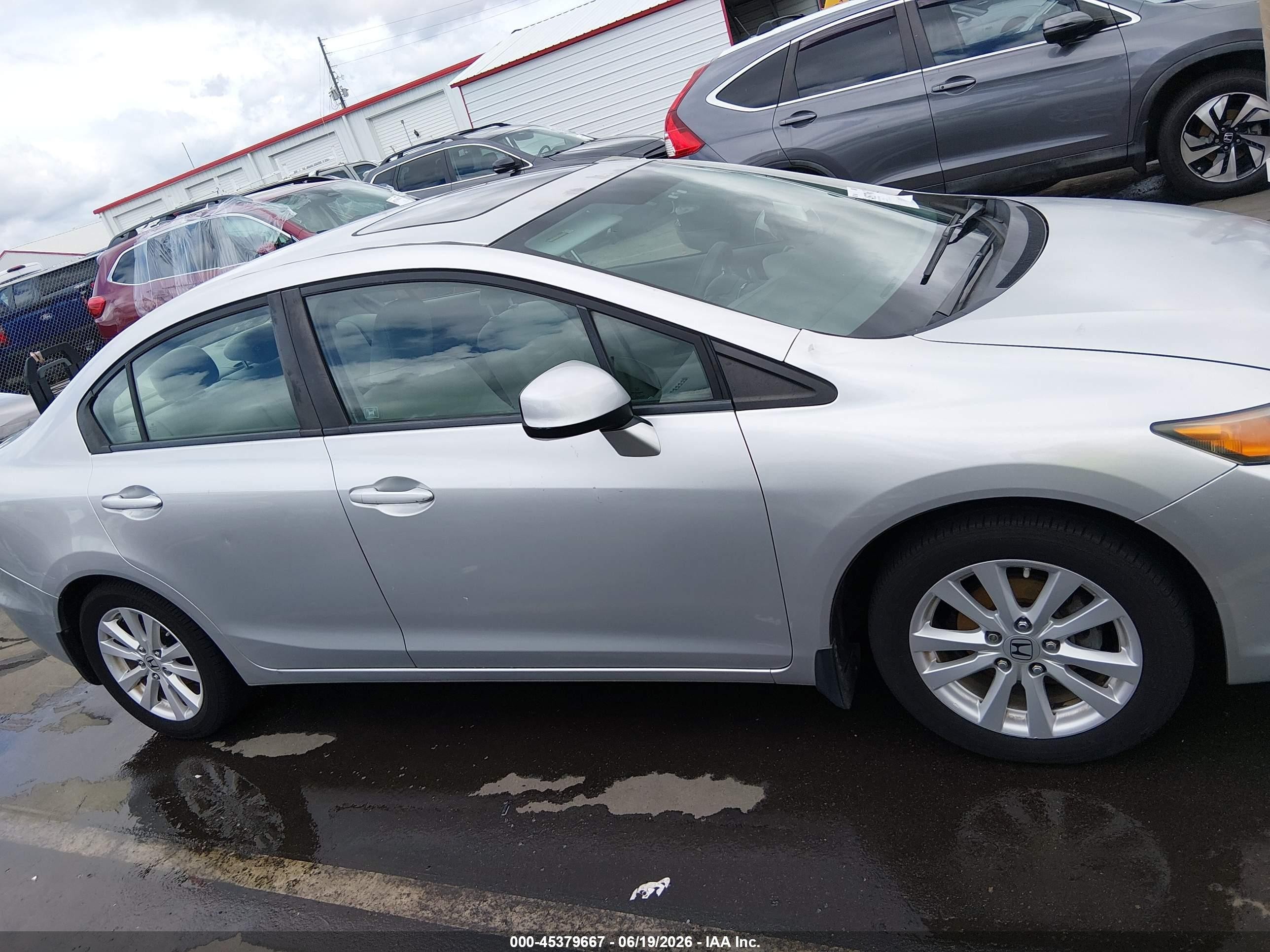 2012 Honda Civic Ex Silver vin: 2HGFB2F88CH319175