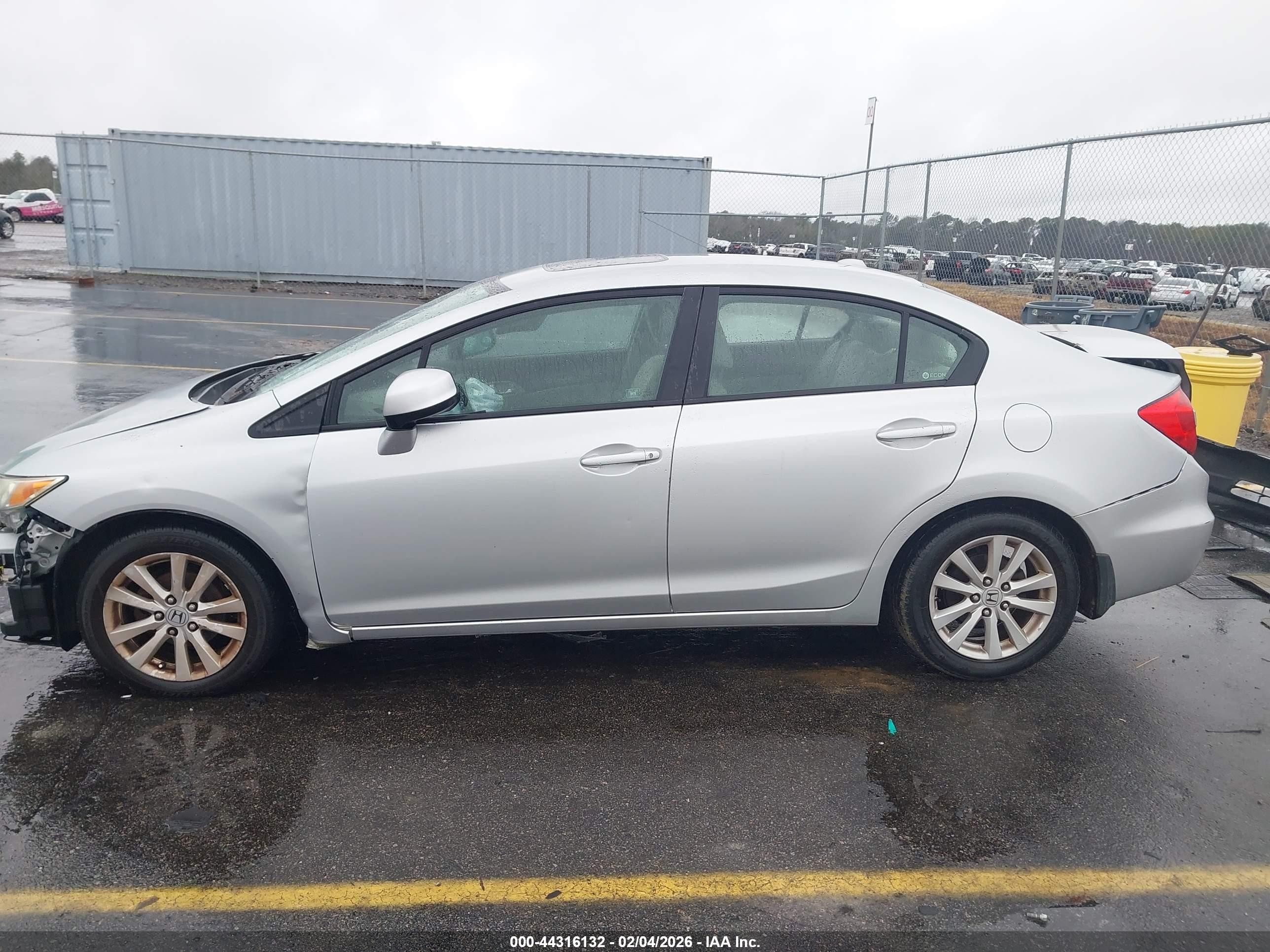 2012 Honda Civic Ex Silver vin: 2HGFB2F88CH546902